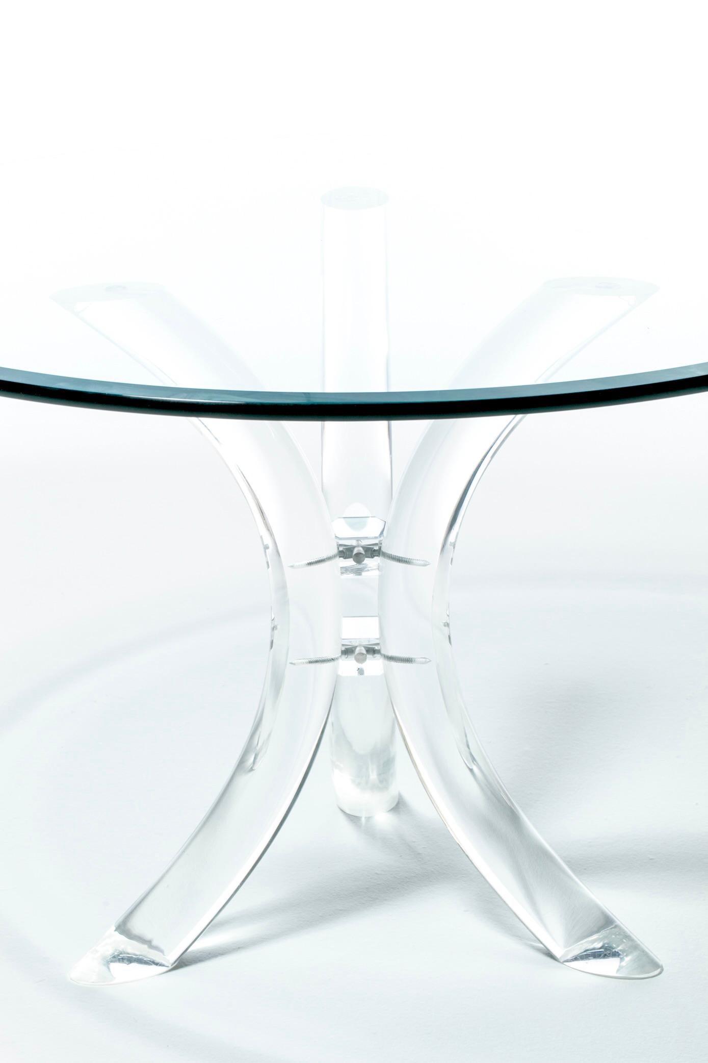 Lucite Hollywood Regency Dining Table circa 1970 For Sale 4