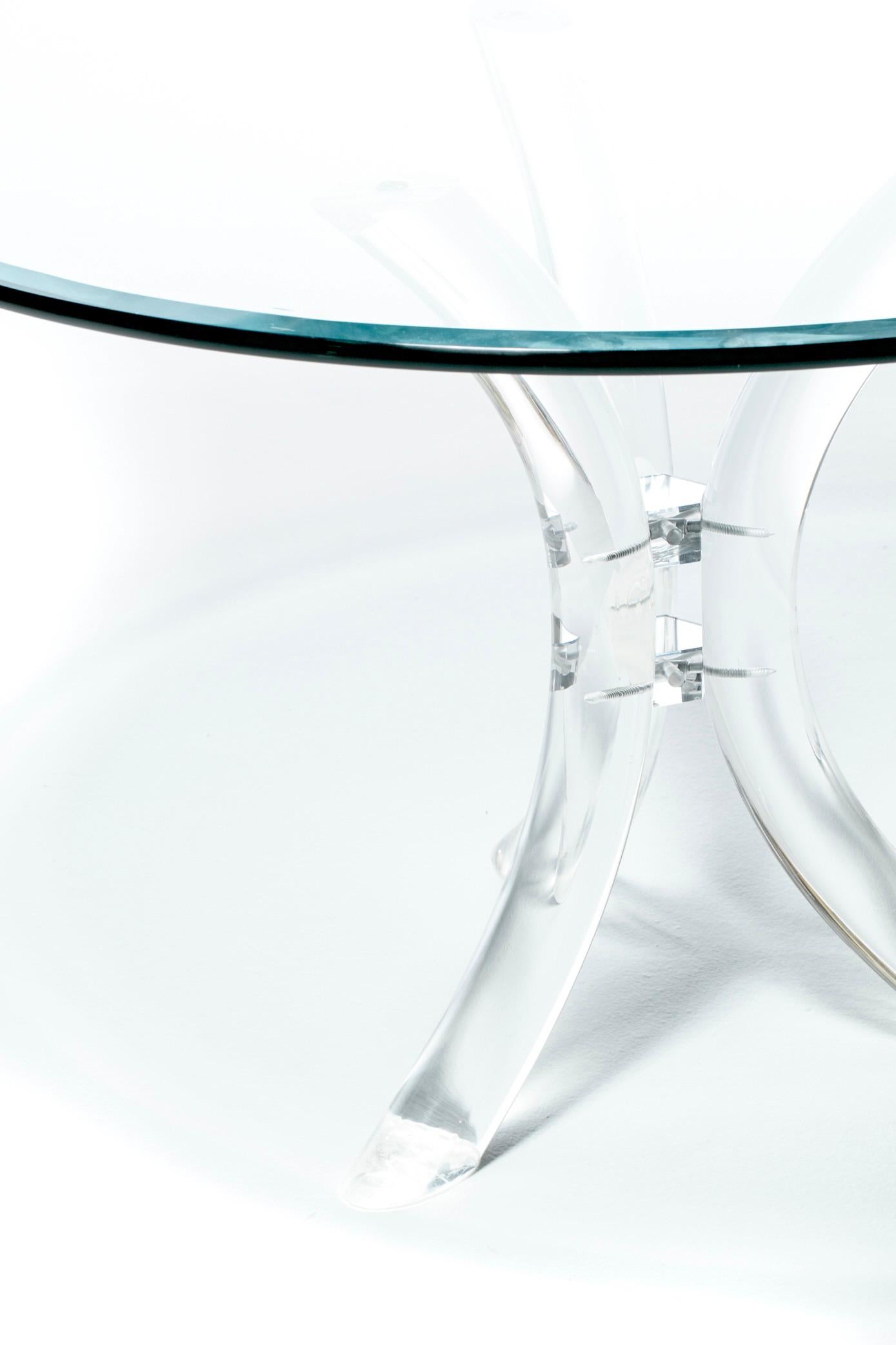 Lucite Hollywood Regency Dining Table circa 1970 For Sale 5