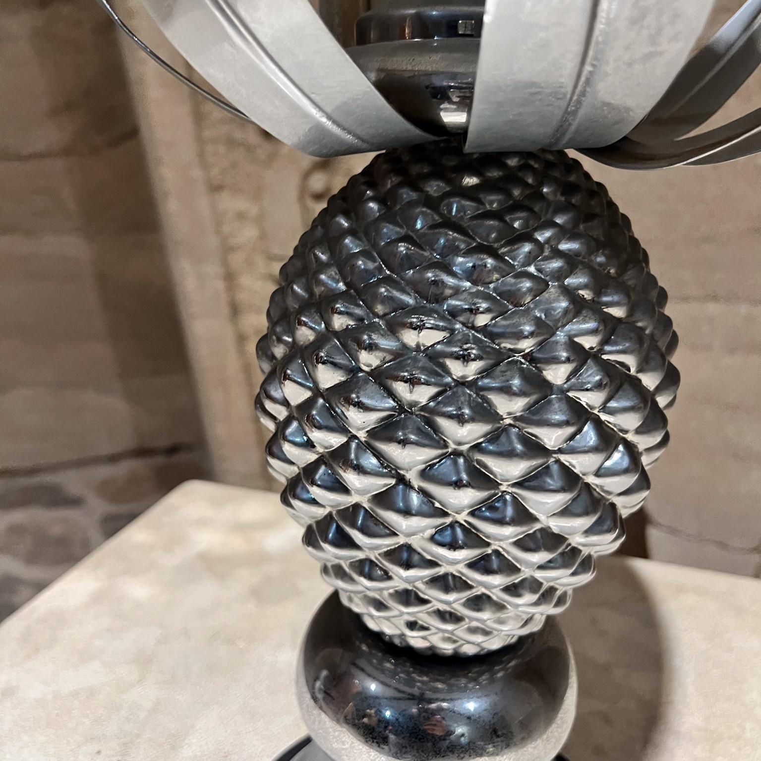 Lampada da tavolo ad ananas Hollywood Regency degli anni '70 in vendita 8