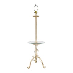 Skulpturale Hollywood-Regency-Beistelltisch-Stehlampe aus Metall und Glas, 1970er Jahre