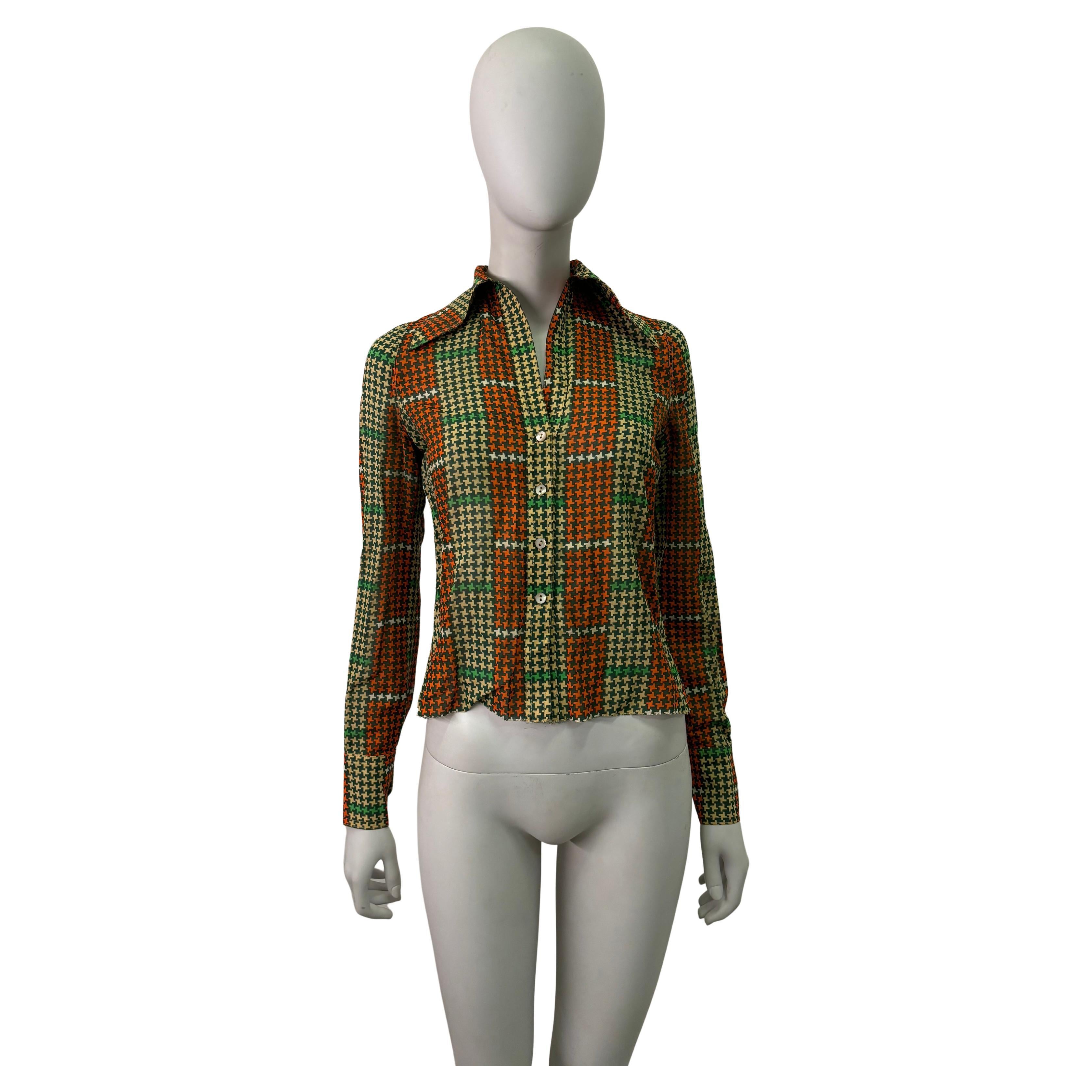 1970er Hahnentritt-Hemd mit tiefem Ausschnitt im Angebot