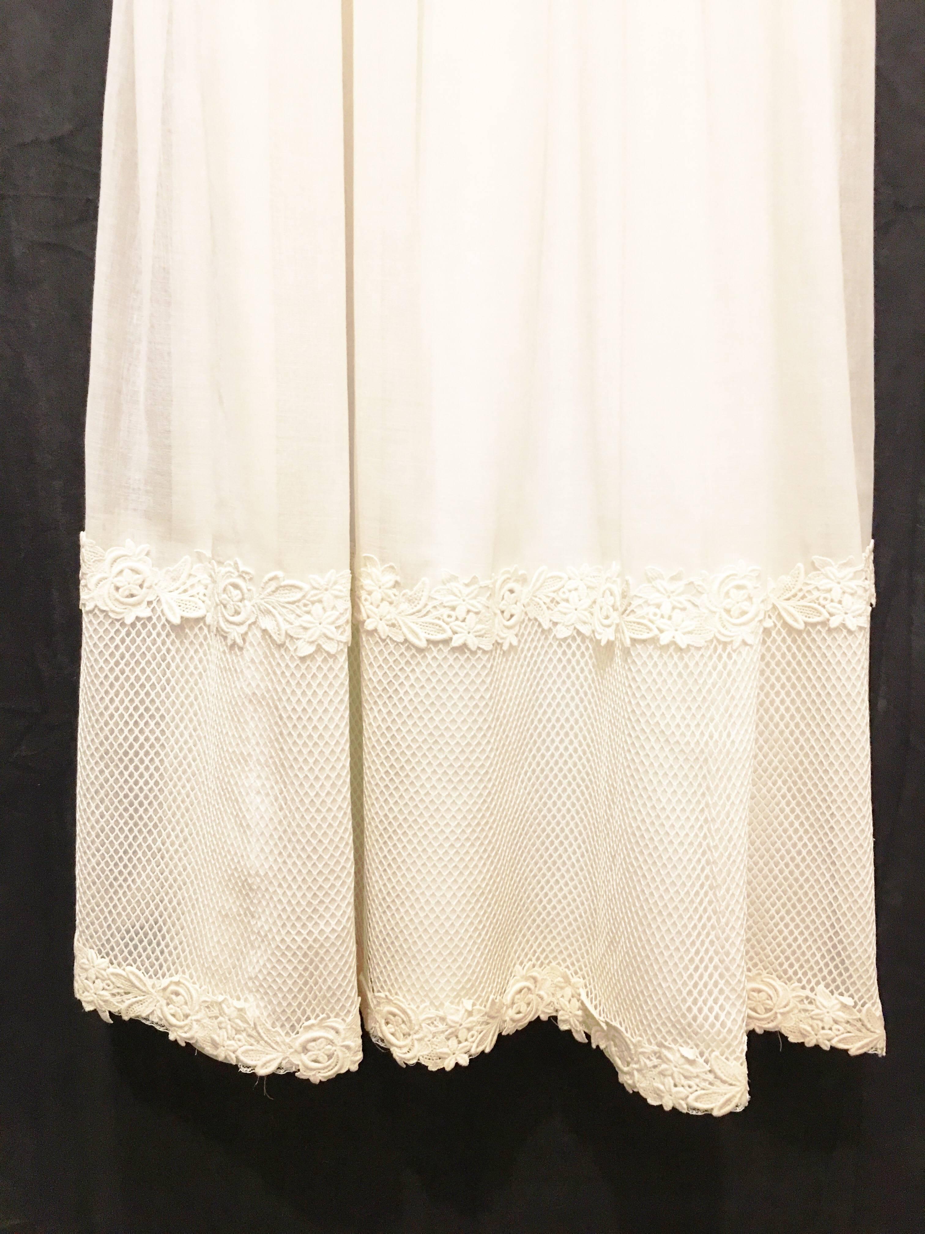 House of Bianchi Floral Wedding Dress, 1970s In Excellent Condition For Sale In Brooklyn, NY