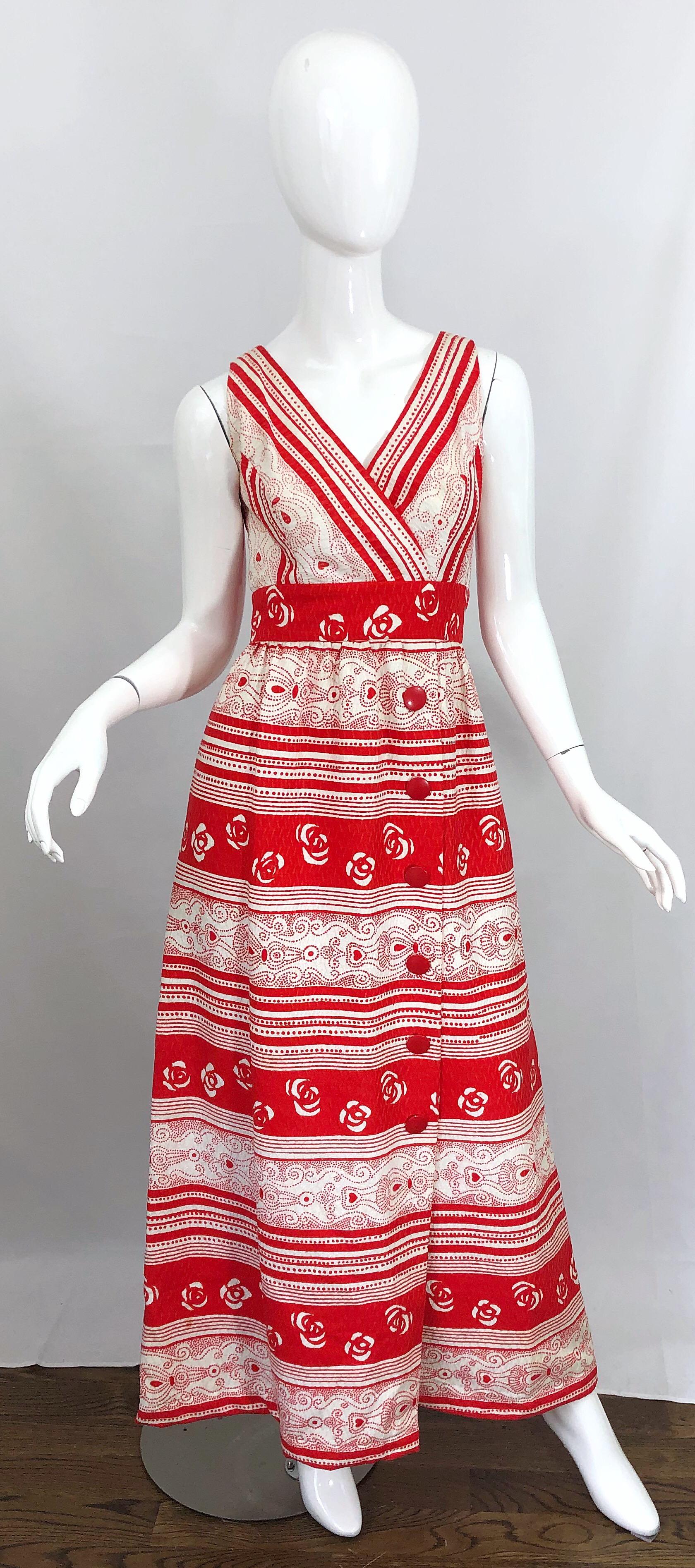 1970s Huey Waltzer for Mannequin Heart and Flower Print Pique Cotton Maxi Dress For Sale 7
