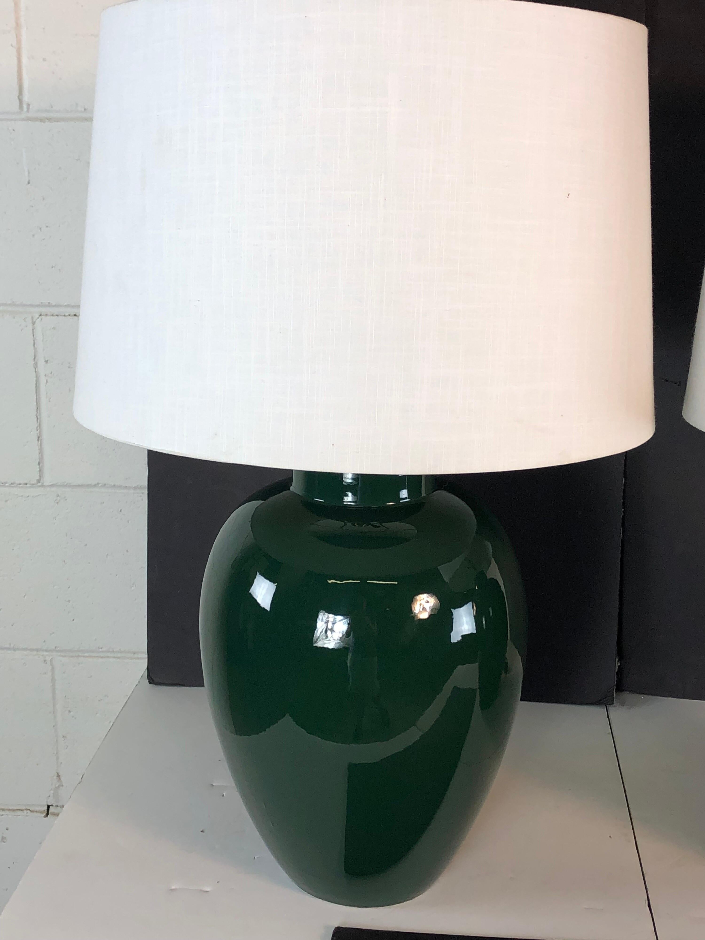 Mid-Century Modern 1970s Hunter Green Ceramic Barrel Table Lamps, Pair