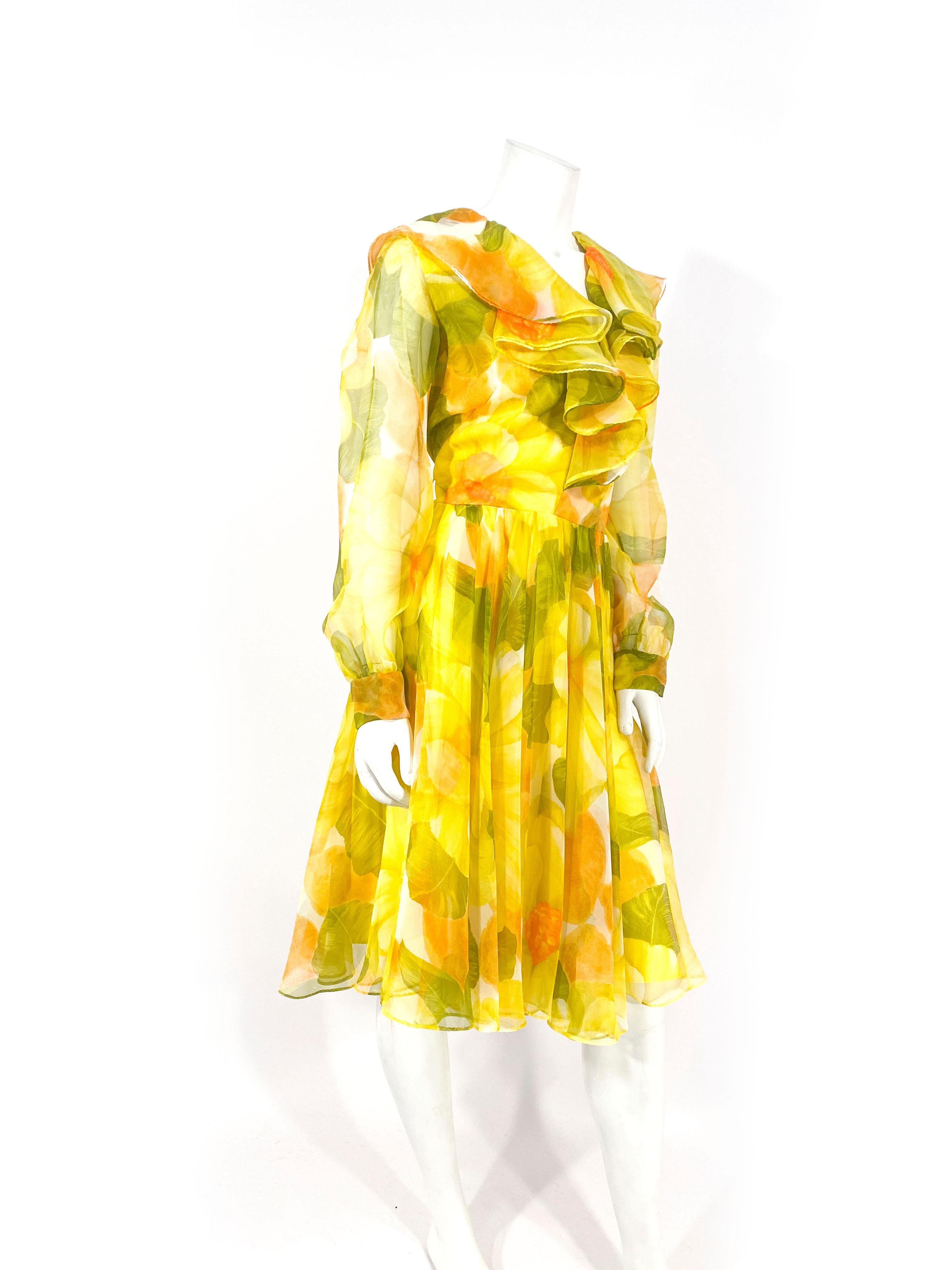 1970s I. Magnin Floral Printed and Ruffled Day Dress In Good Condition In San Francisco, CA