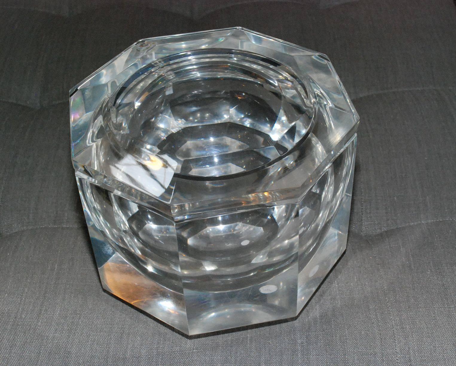 1970s faceted octagonal Lucite ice bucket.