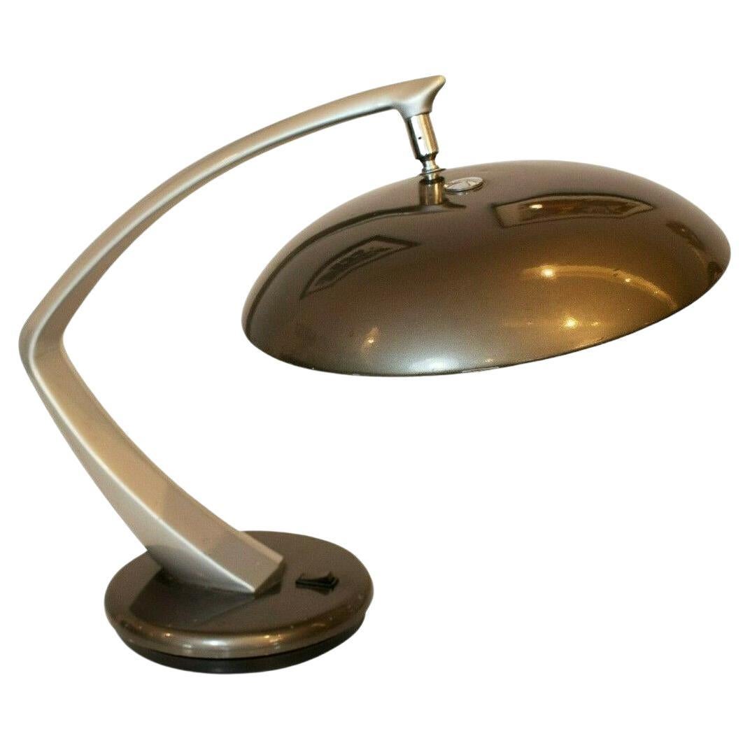 Fase, lampe de bureau emblématique de l'ère spatiale Boomerang, années 1970 