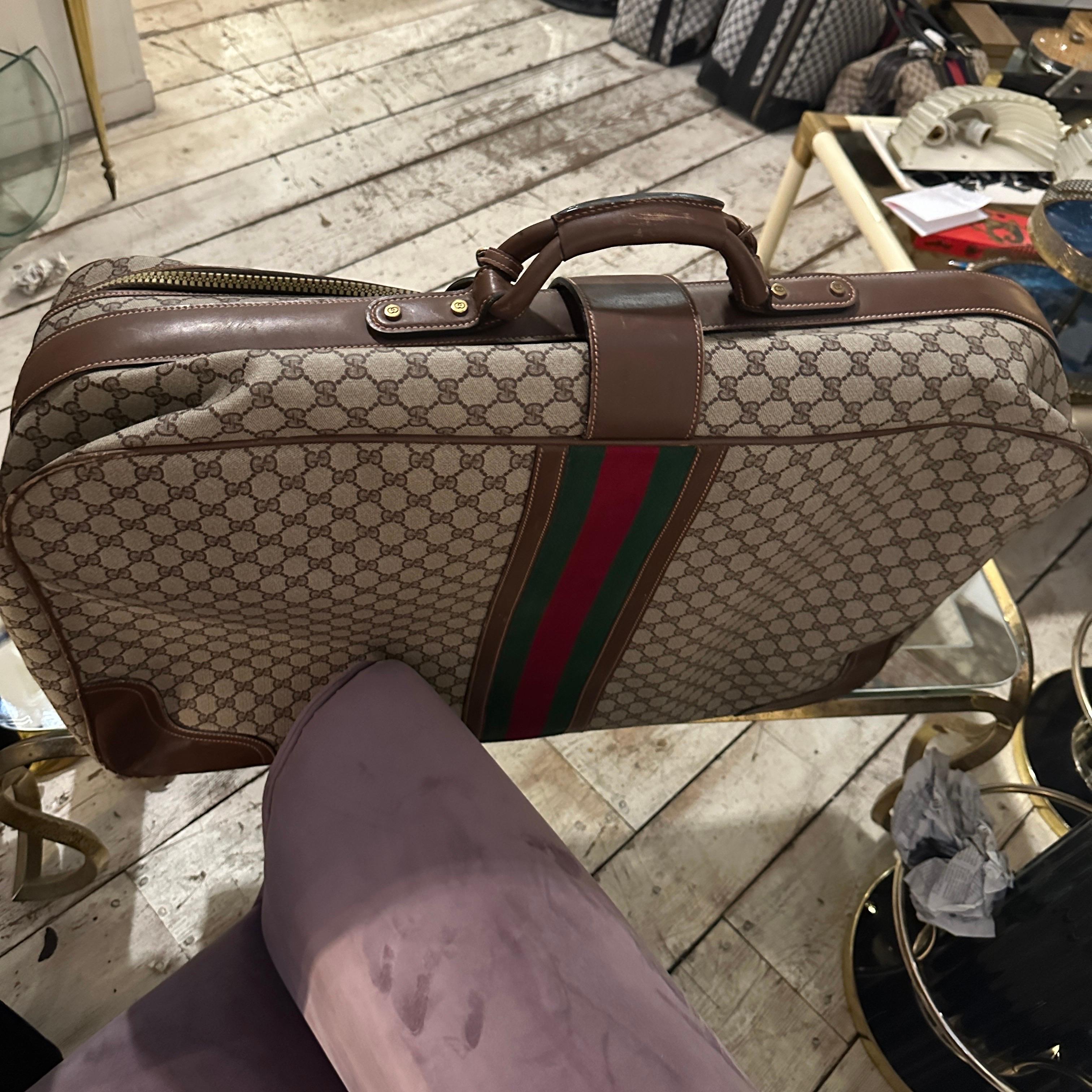 1970s Iconic Beige and Brown Canvas Suitcase by Gucci For Sale 5