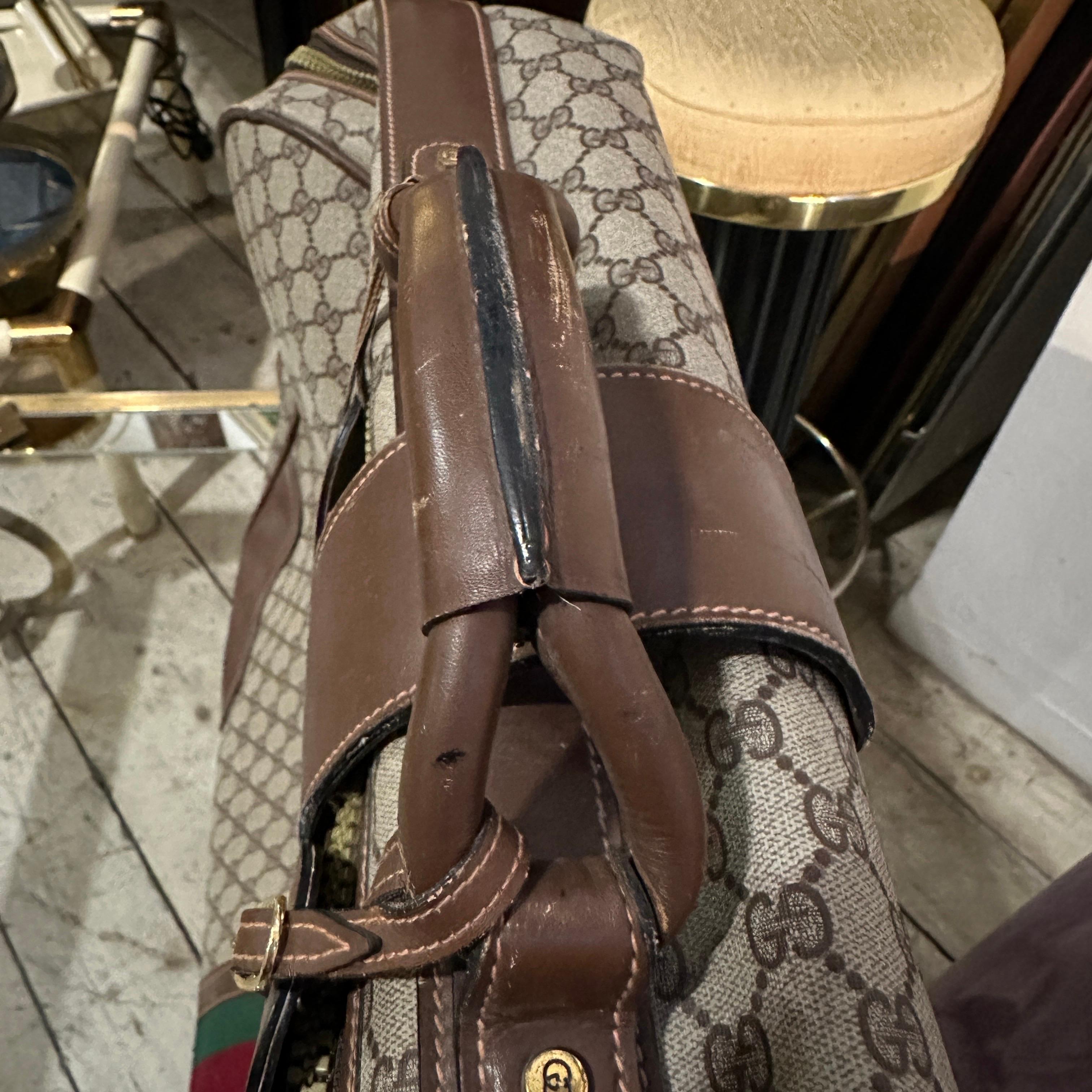 1970s Iconic Beige and Brown Canvas Suitcase by Gucci For Sale 6