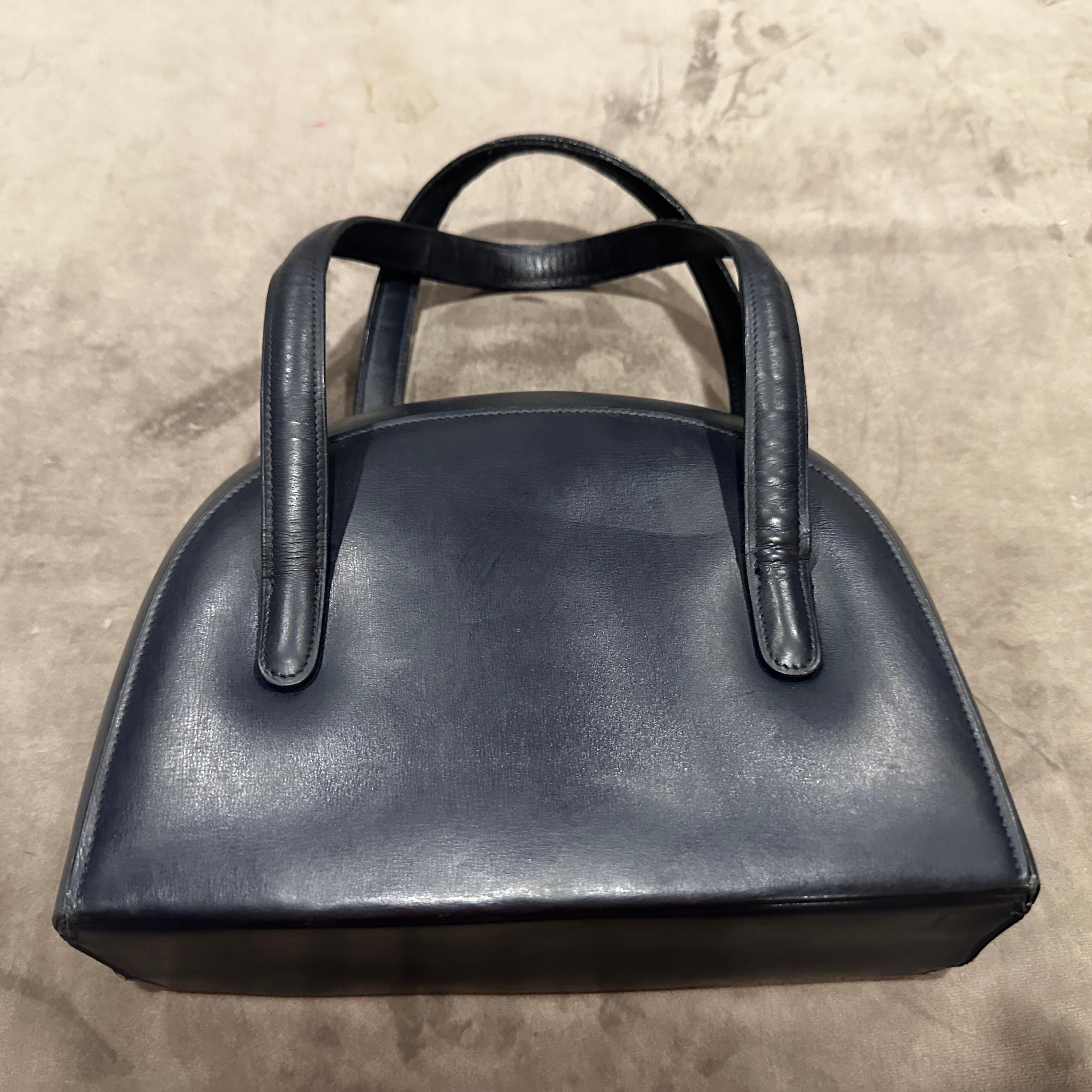 1970er Jahre Ikonische Gucci Oyster Handtasche aus blauem und rotem Leder im Angebot 6