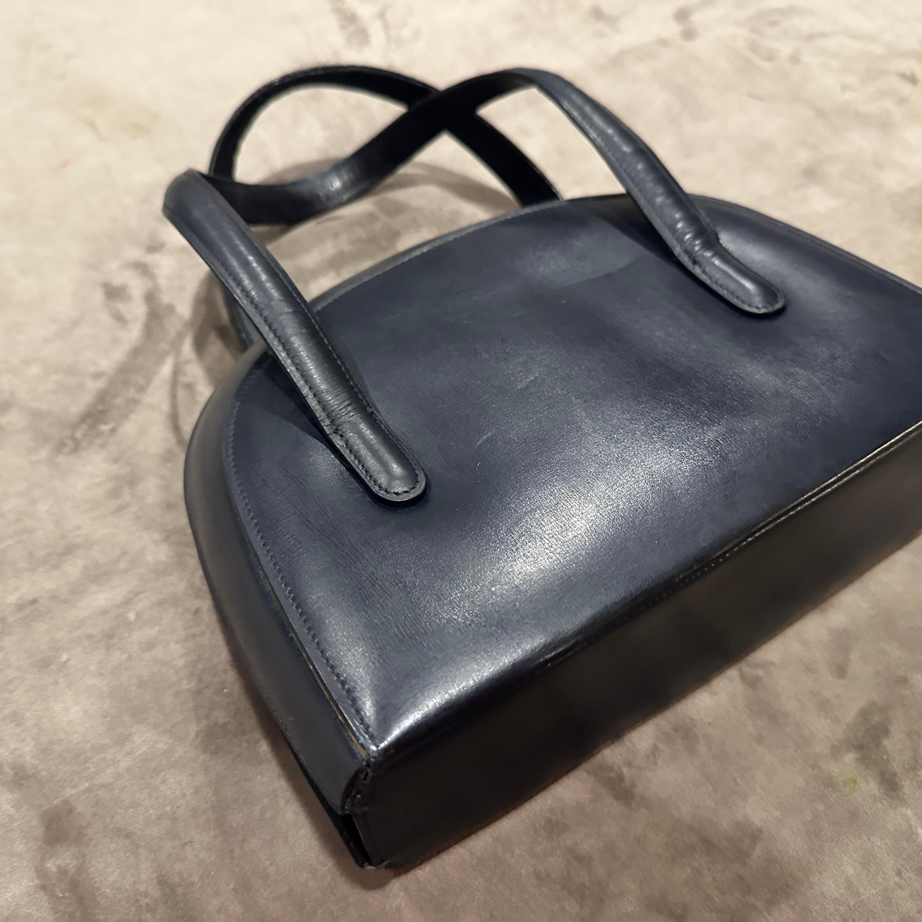 1970er Jahre Ikonische Gucci Oyster Handtasche aus blauem und rotem Leder im Angebot 3