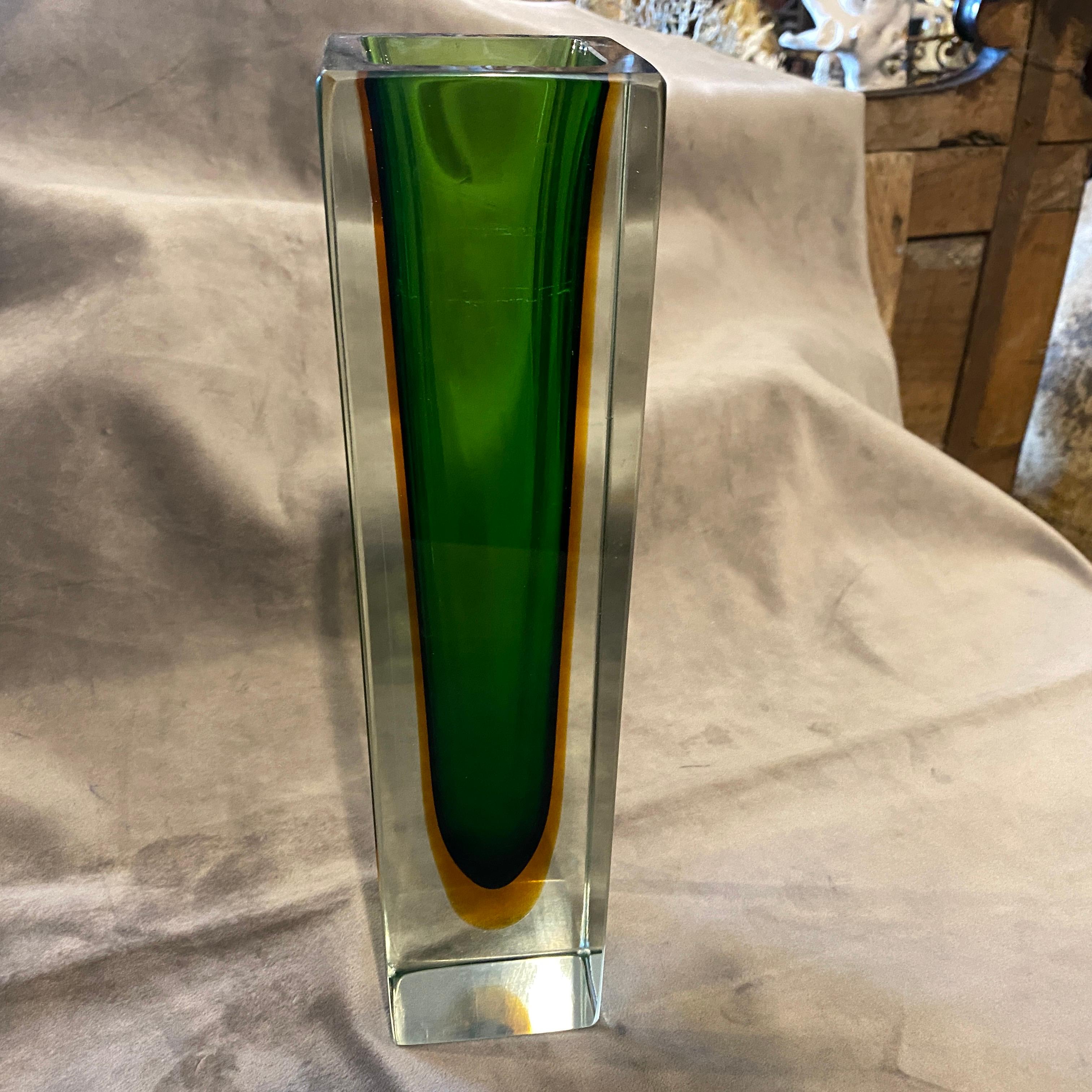 1970s Iconic Green and Yellow Sommerso Murano Glass Vase by Mandruzzato In Good Condition In Aci Castello, IT