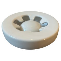 Vintage 1970s Iconic Modernist White Ceramic Ashtray by Mangiarotti for F.lli Brambilla