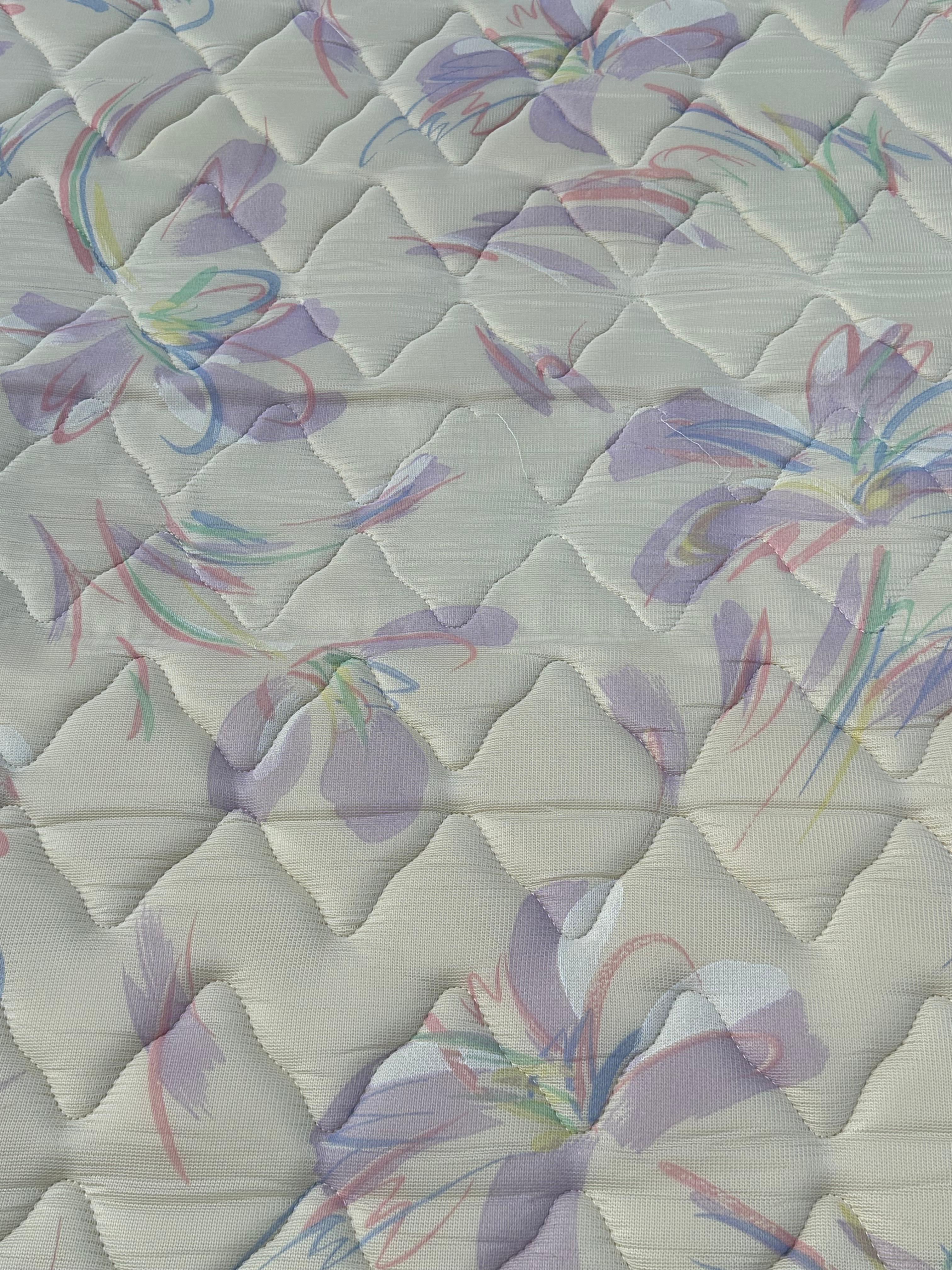 1970s Inmaculada acolchado estilo Chinoiserie Ratán Reed Sofá en venta 12