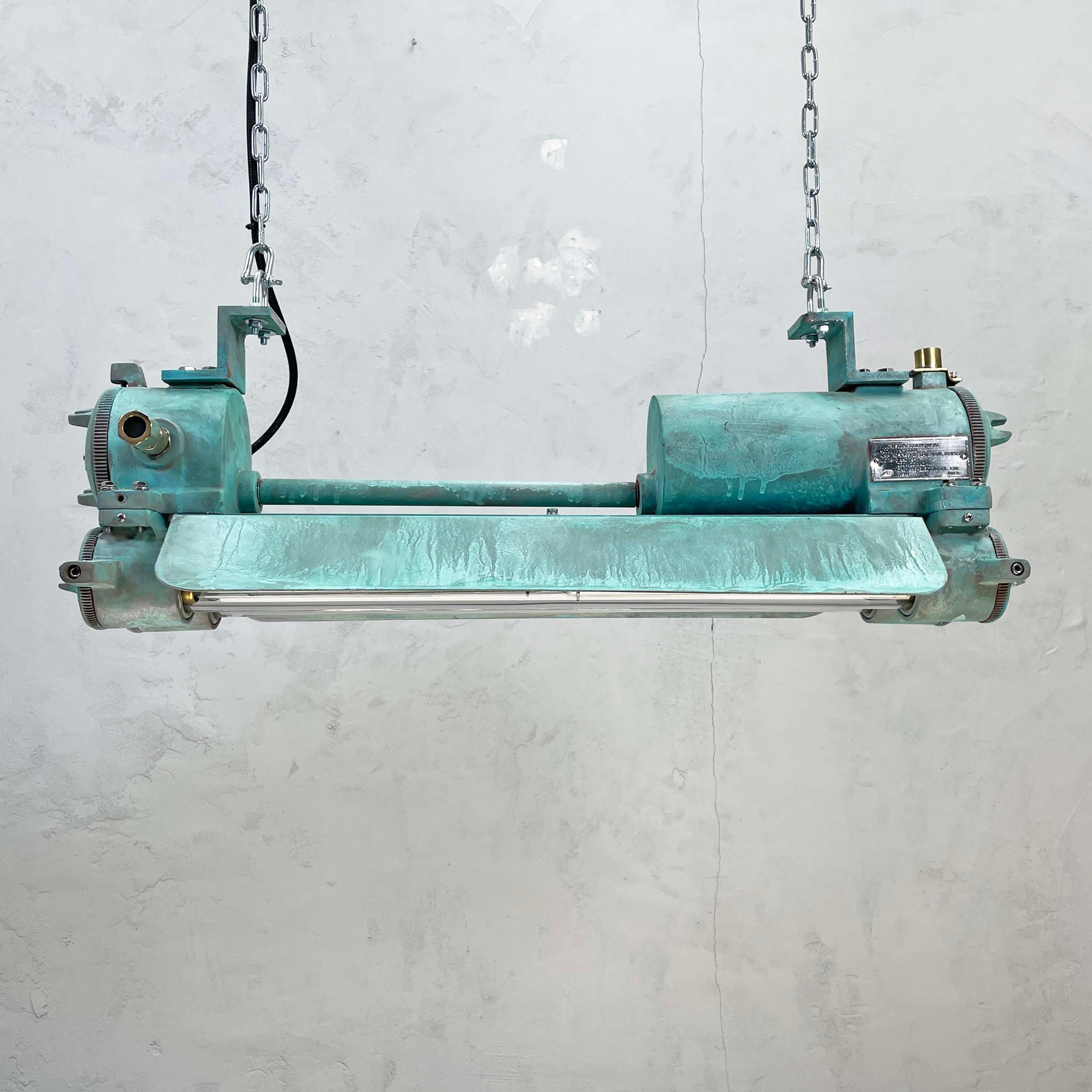 Vintage industrial Edison flameproof striplight with verdigris finish manufactured by Daeyang c1970. Reclaimed and professionally restored by hand in UK by Loomlight to modern lighting standards ready for everyday use.

The main body is cast
