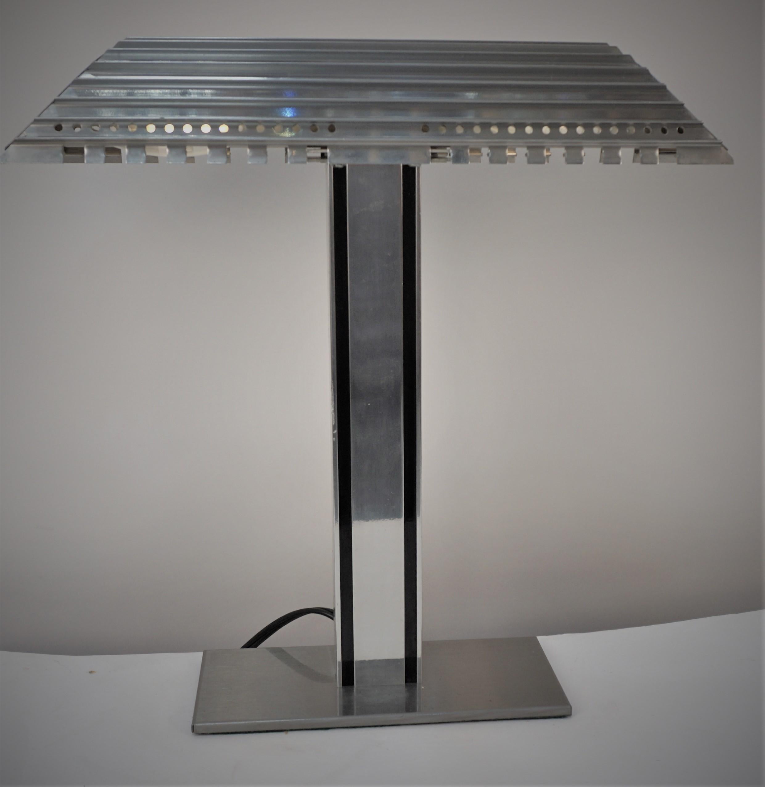 1970's Industrial Design Desk Lamp For Sale 4