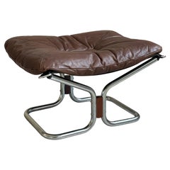 Pouf en cuir Ingmar Relling n°2 des années 1970