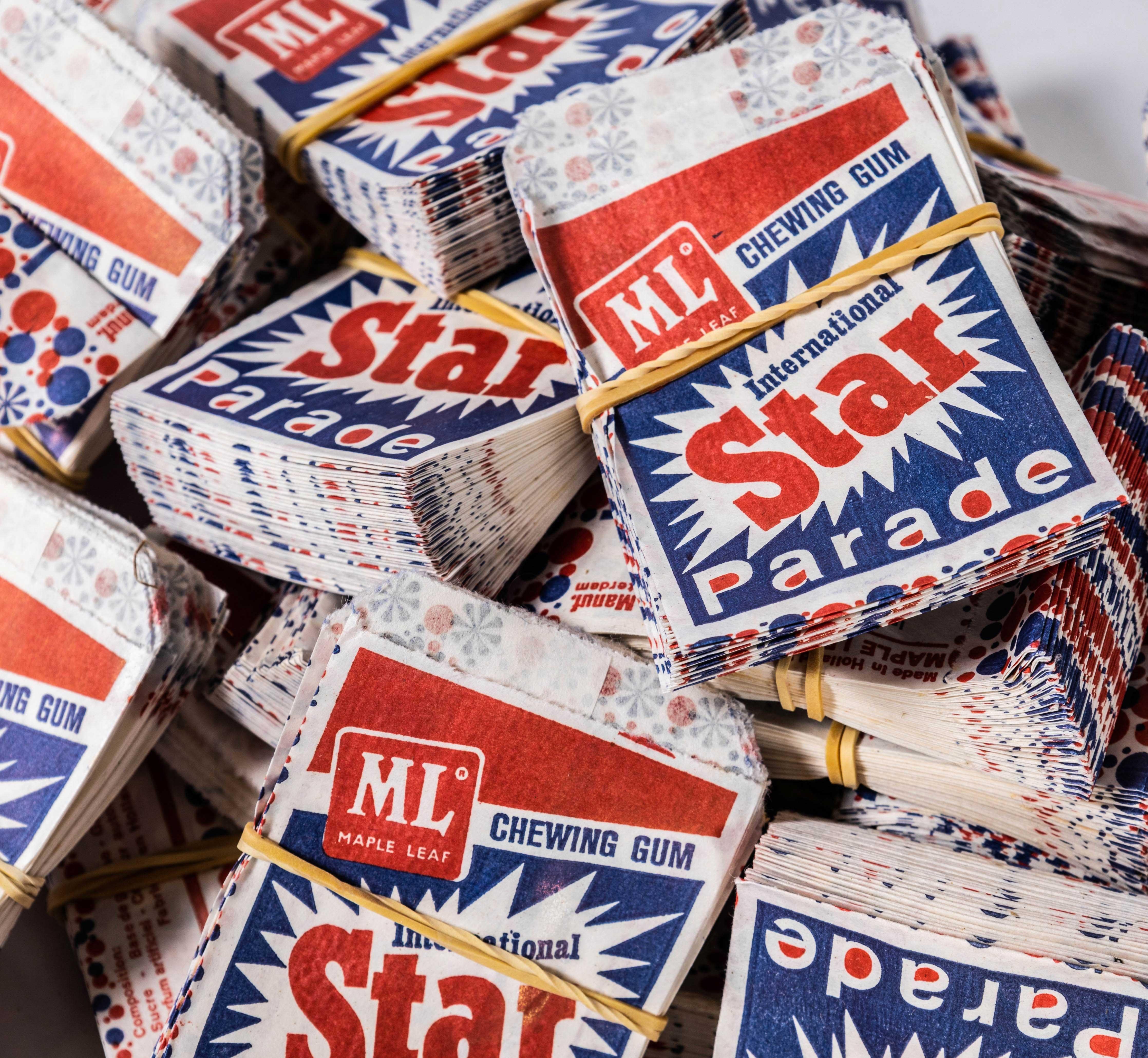 Sacchetti di gomme da masticare International Star Parade degli anni '70 - Confezione da venti In condizioni buone in vendita a Hook, Hampshire