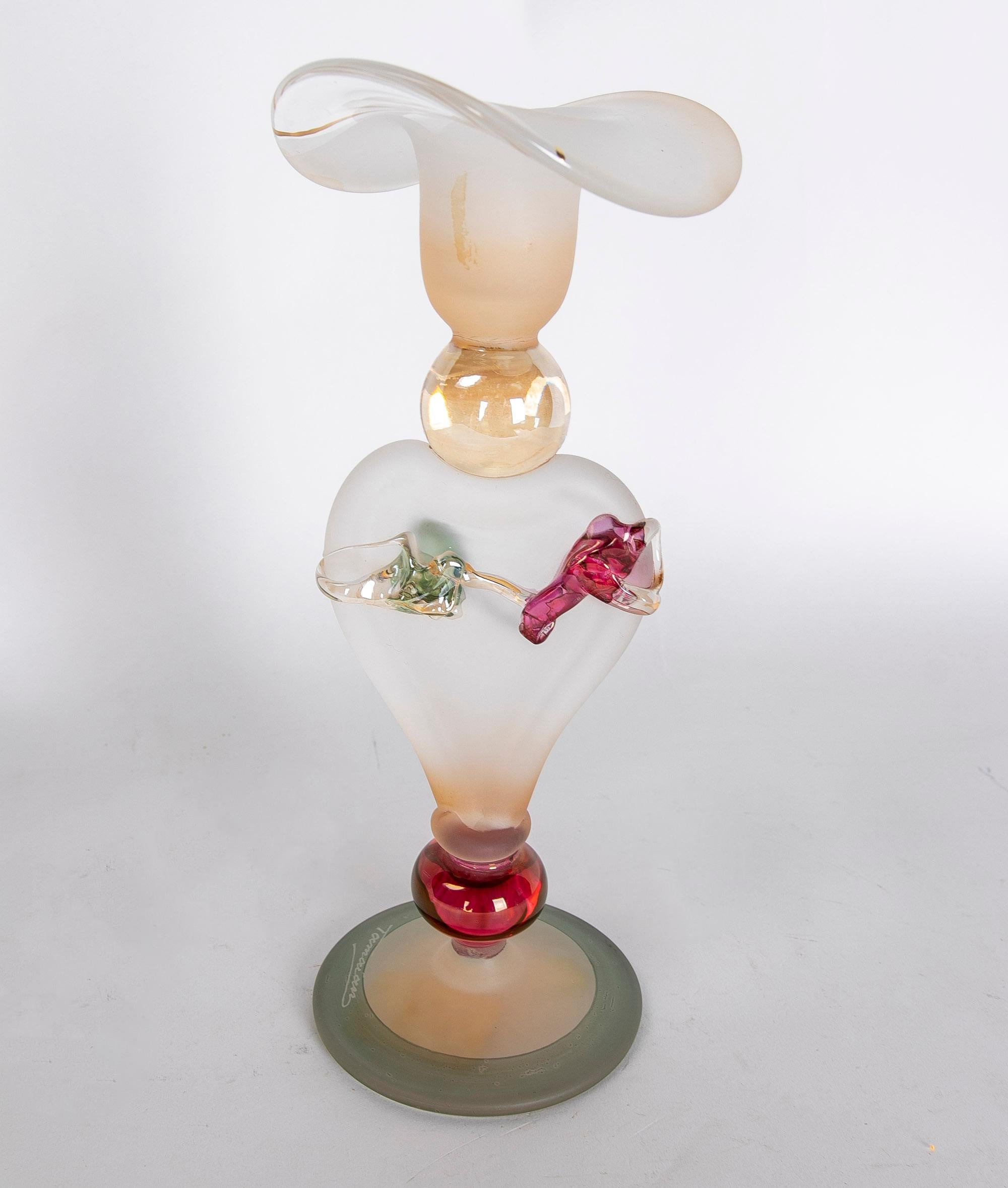 Verre d'art Vase en cristal coloré soufflé à la main Ion Tamaian Art-Deco des années 1970 en vente