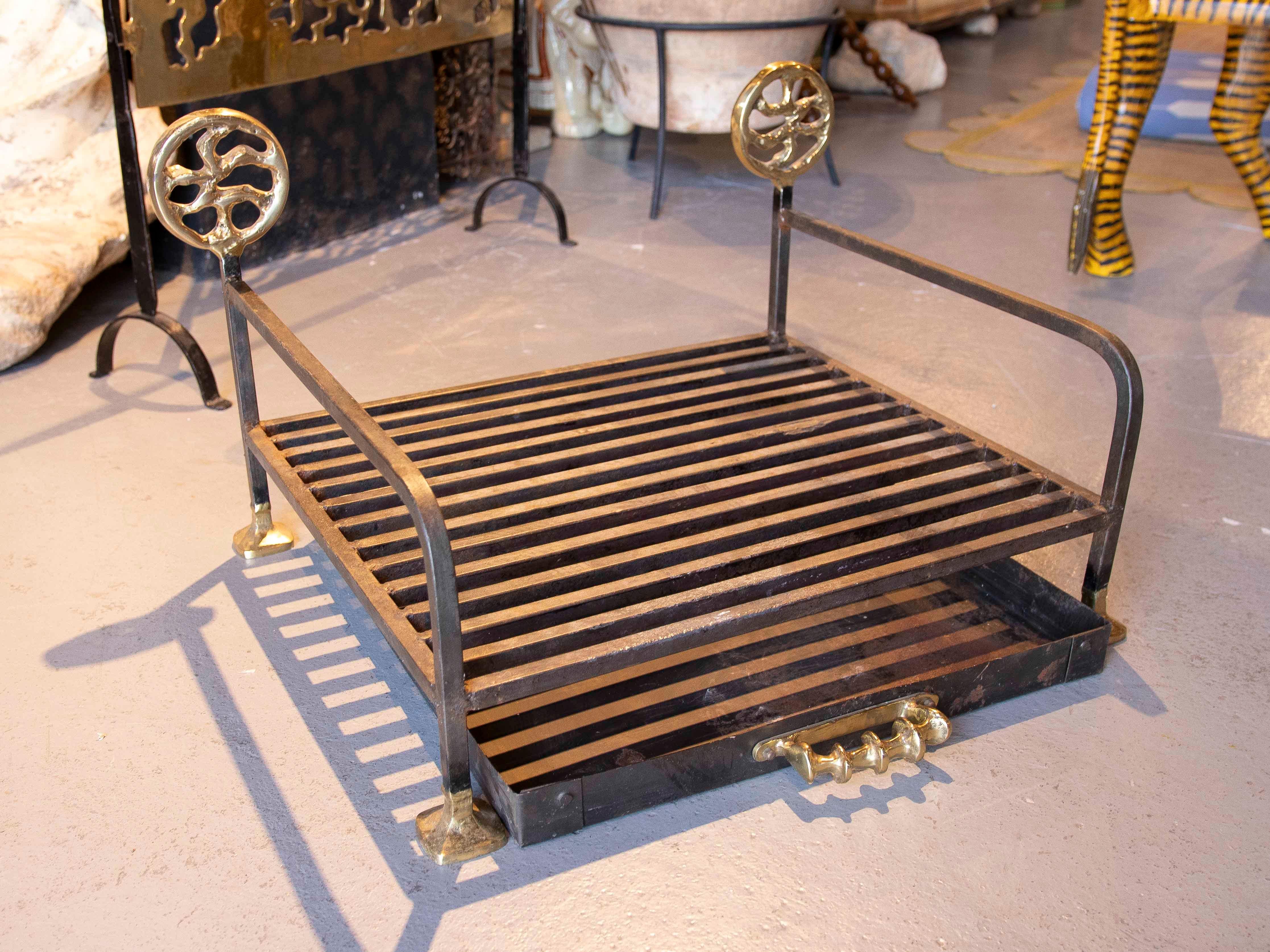 1970s Iron and Bronze Fireplace Log Holder by artist David Marshall For Sale 8