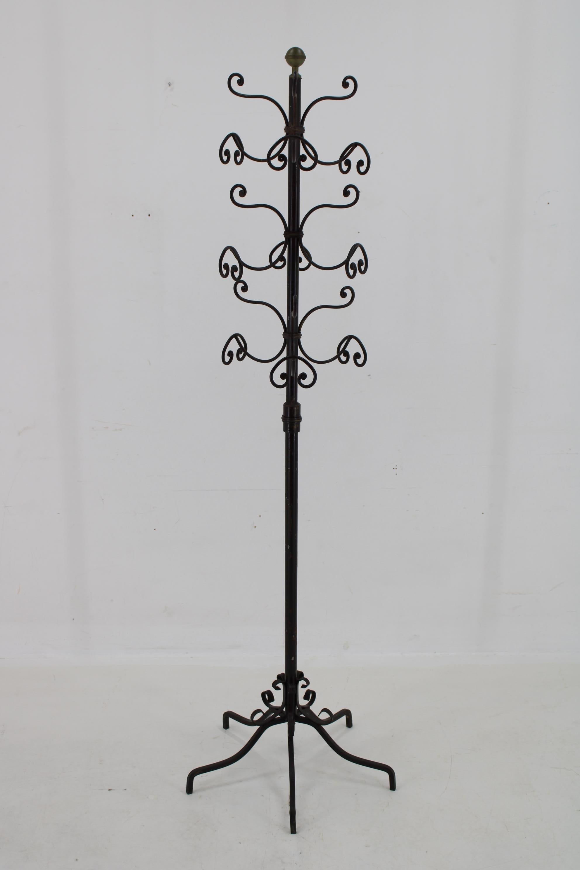 - good original condition with minor signs of use 