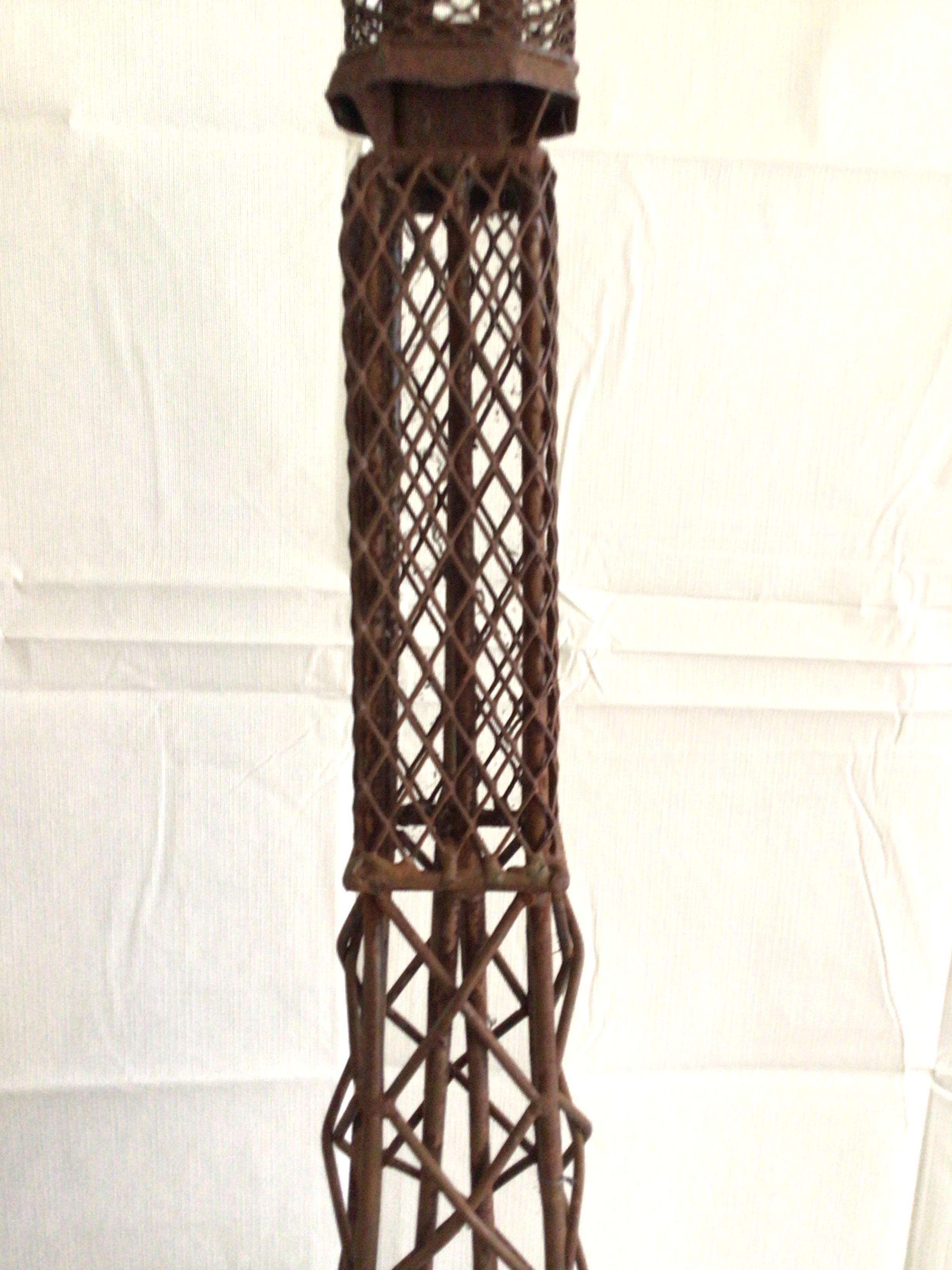 1970s Iron Eiffel Tower Sculpture In Good Condition For Sale In Tarrytown, NY