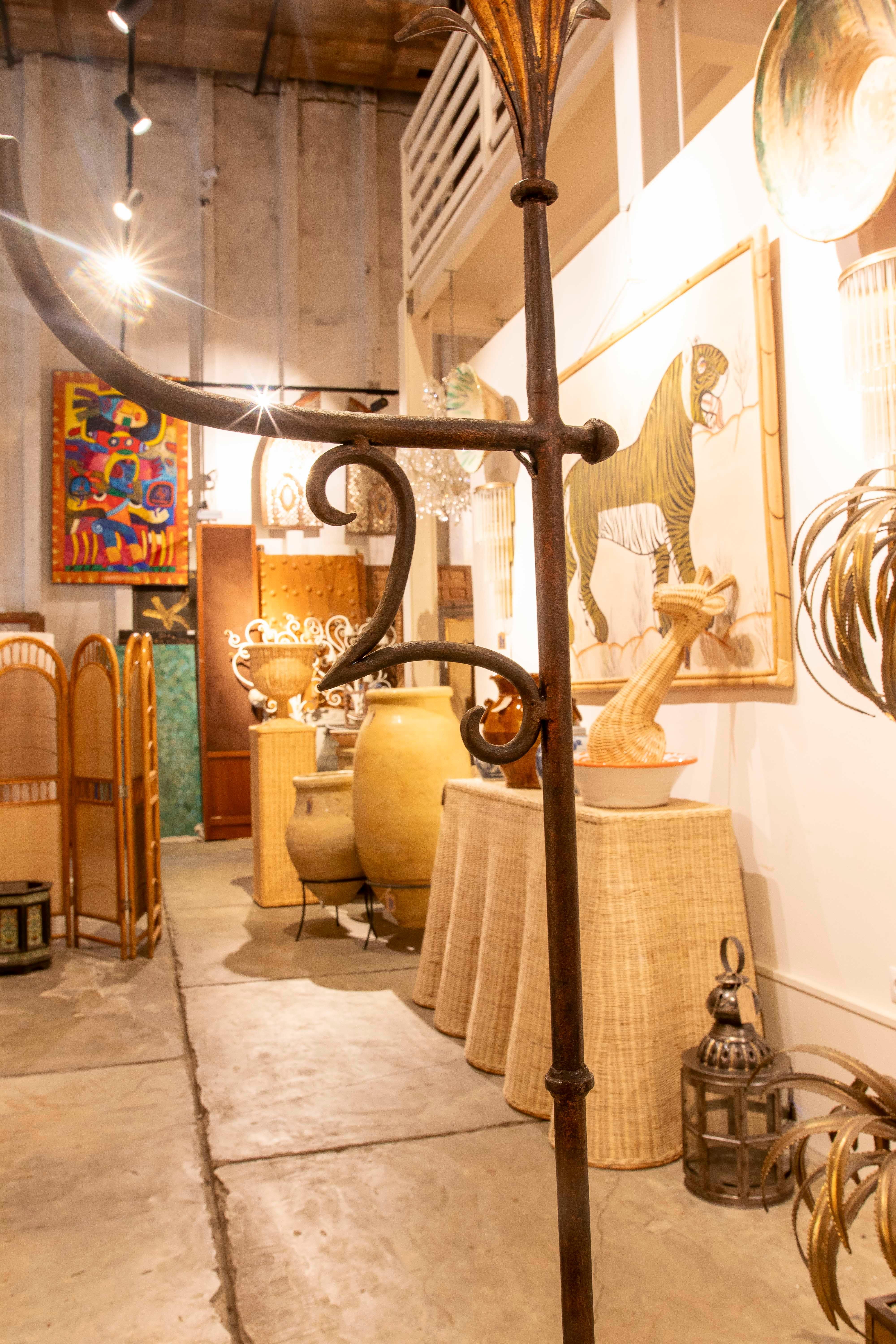 1970s Iron Floor Lamp In Good Condition For Sale In Marbella, ES