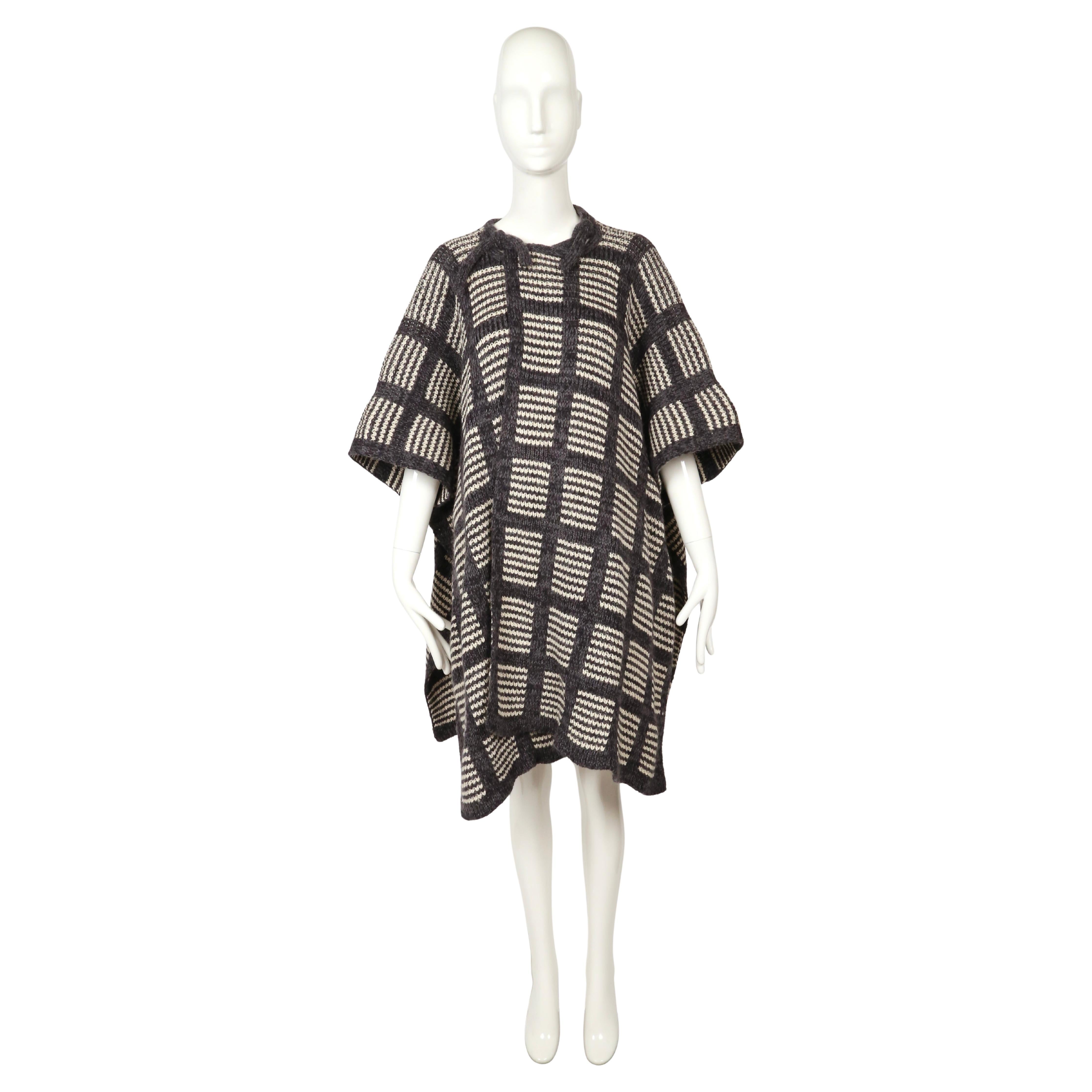 Cappotto in maglia a mano anni '70 di Issey Miyake In condizioni buone in vendita a San Fransisco, CA