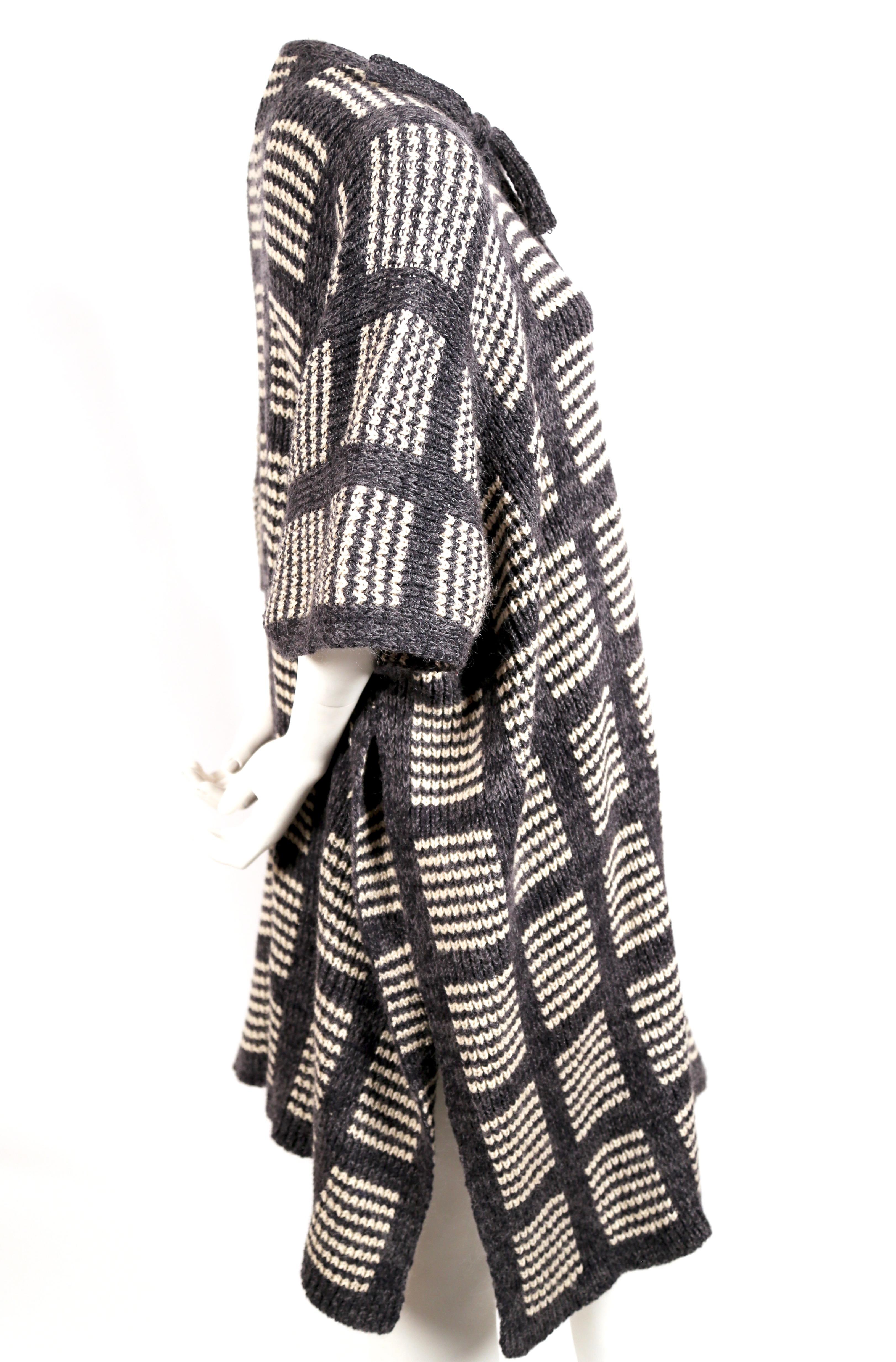 1970's ISSEY MIYAKE knit sweater coat In Good Condition For Sale In San Fransisco, CA