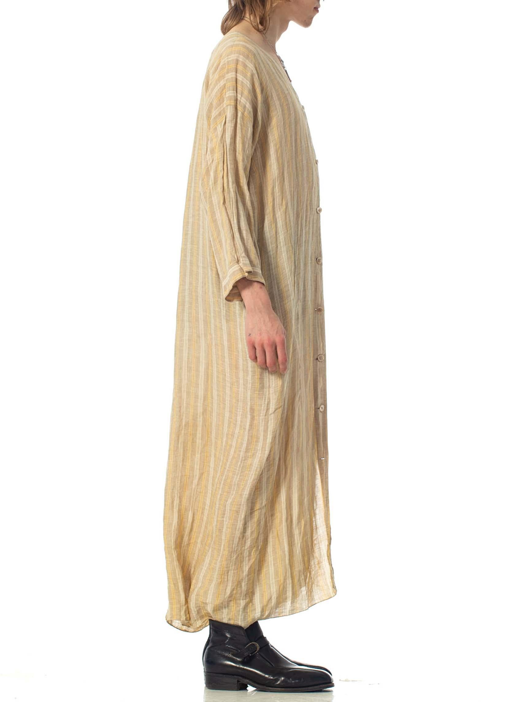 1970S ISSEY MIYAKE STYLE- Style Beige & White Cotton Blend Tunic Duster For Sale 1