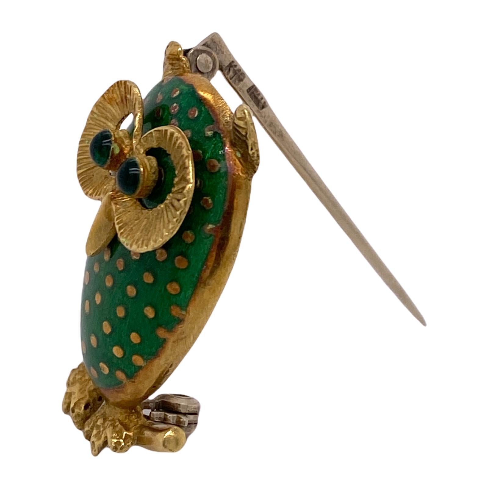 Adorable green enamel owl pin fashioned in 18 karat yellow gold. The green enamel is in excellent condition, and the brooch measures 1.1 x .70 inches. Signed 18K Made In Italy. 