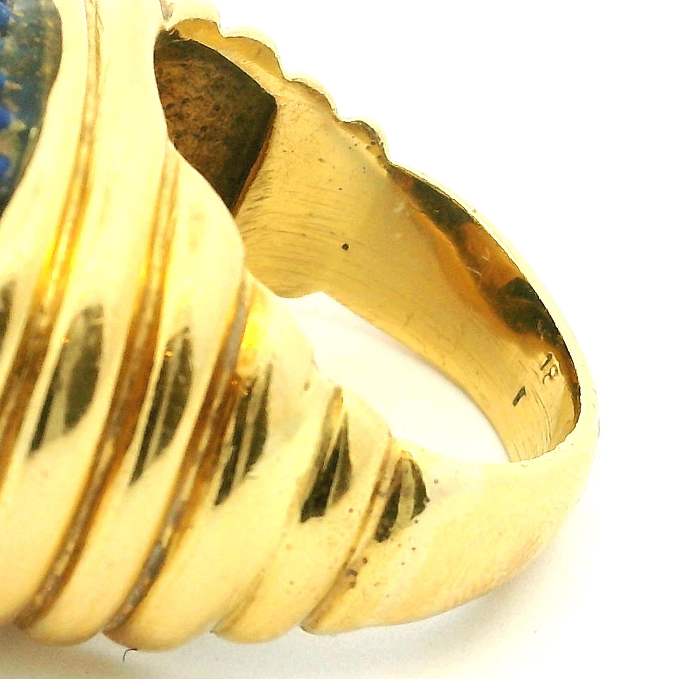Anillo Bomba de Oro italiano de 18 quilates de los años 70 con Lapislázuli tallado de 12 quilates en venta 8