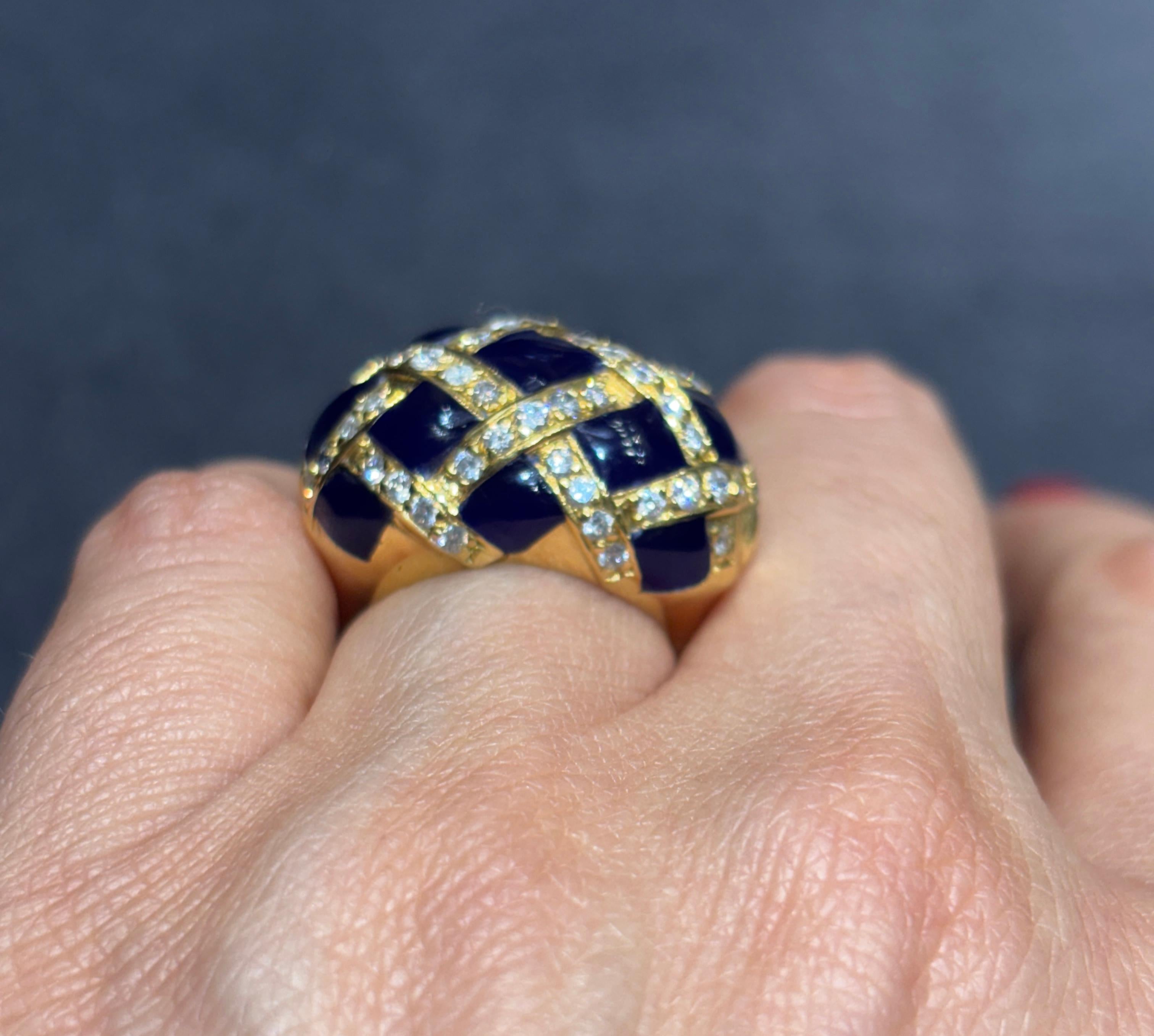Contemporary 1970s Italian 18k gold, enamel and diamond cocktail ring For Sale