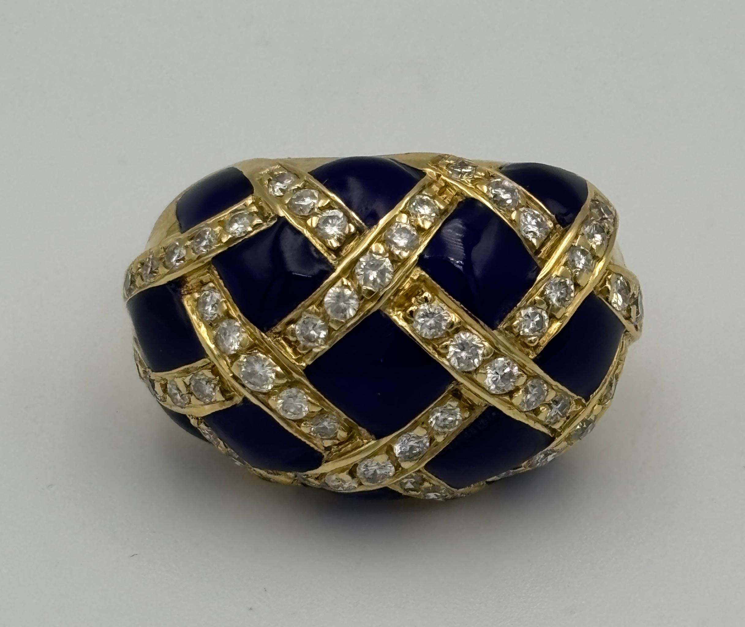 Women's or Men's 1970s Italian 18k gold, enamel and diamond cocktail ring For Sale