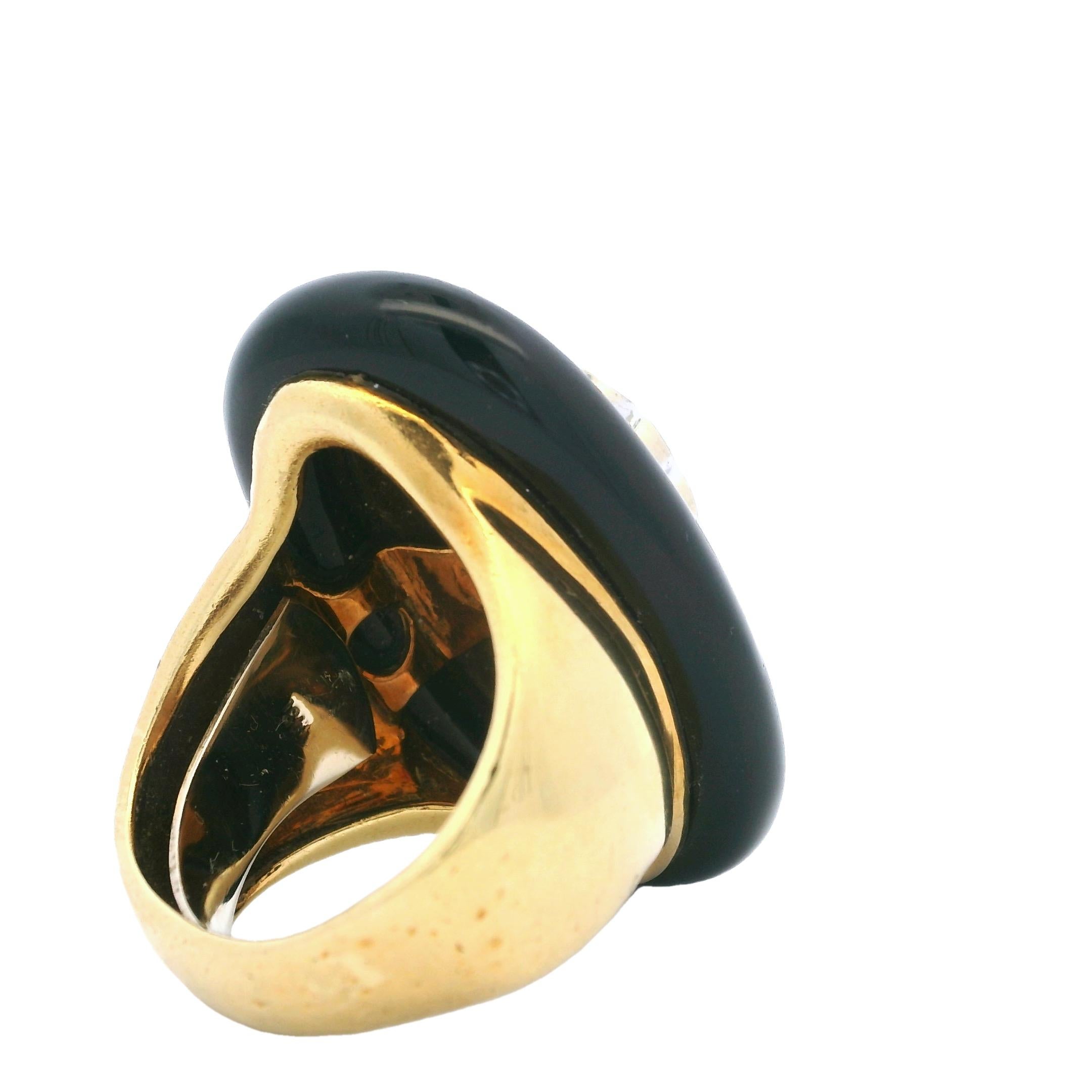 Round Cut 1970s Italian 18K Yellow Gold Coral, Diamond, and Black Onyx Cocktail Ring For Sale