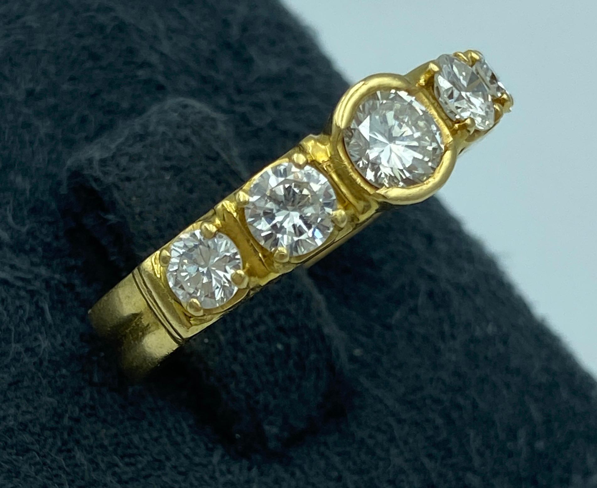 1970er Jahre italienischer Verlobungsring mit 5 Diamanten im Zustand „Gut“ in London, GB