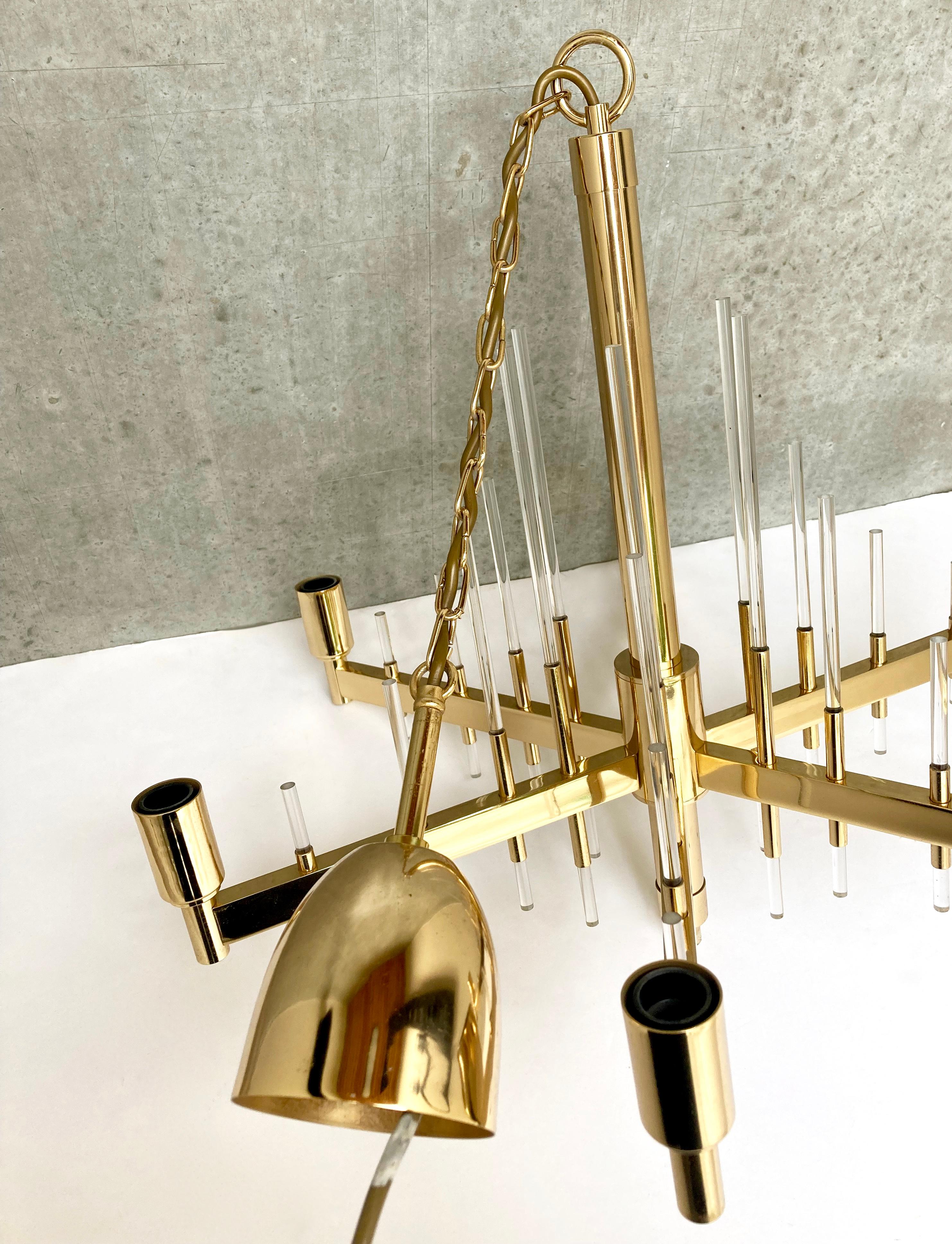 Fine XX secolo Lampadario a sospensione da soffitto a 6 bracci di Gaetano Sciolari, Italia anni '70 in vendita
