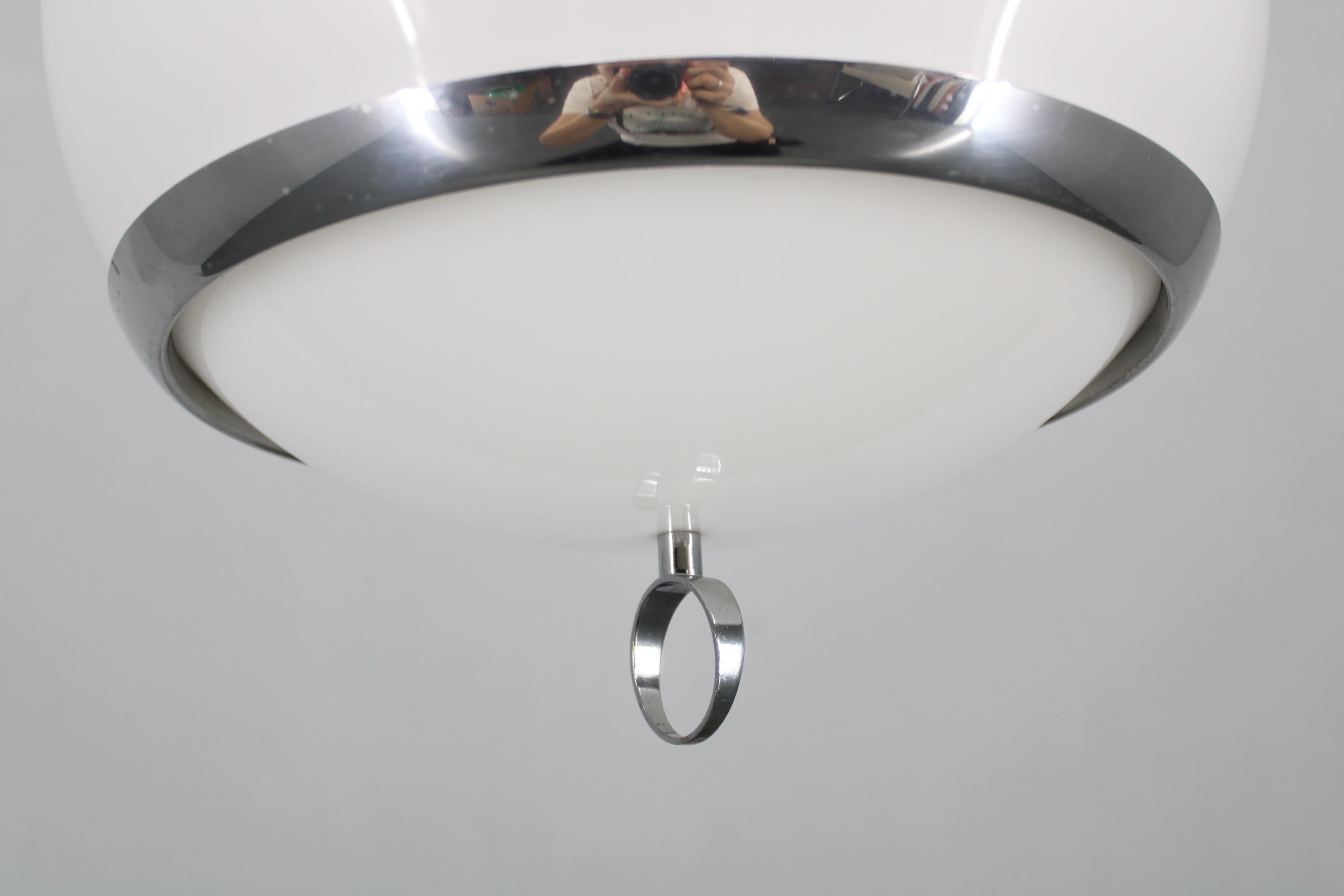 Fine XX secolo Lampada a sospensione regolabile in plastica e cromo degli anni '70 - Space Age Modern in vendita