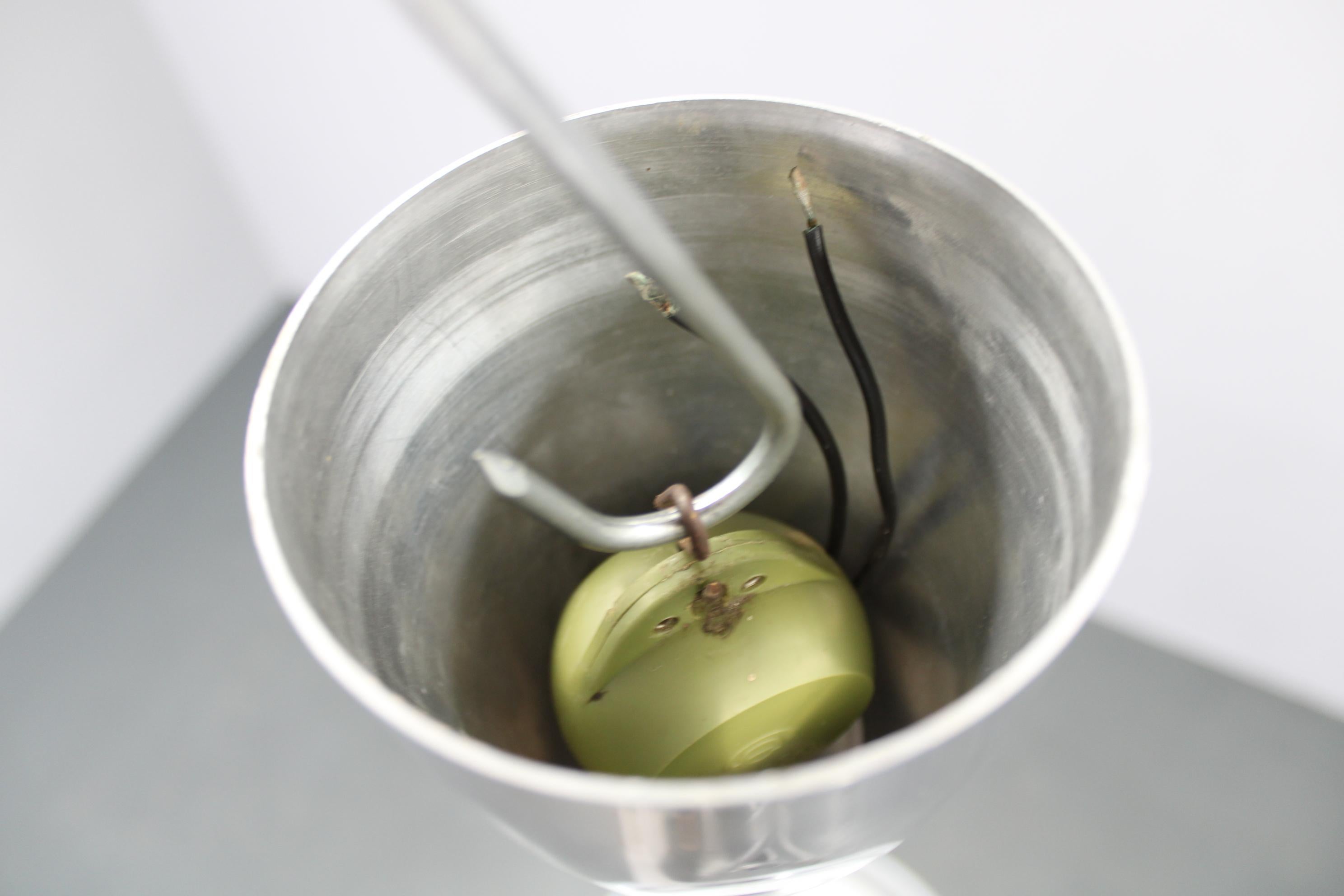 Lampada a sospensione regolabile in plastica e cromo degli anni '70 - Space Age Modern in vendita 2