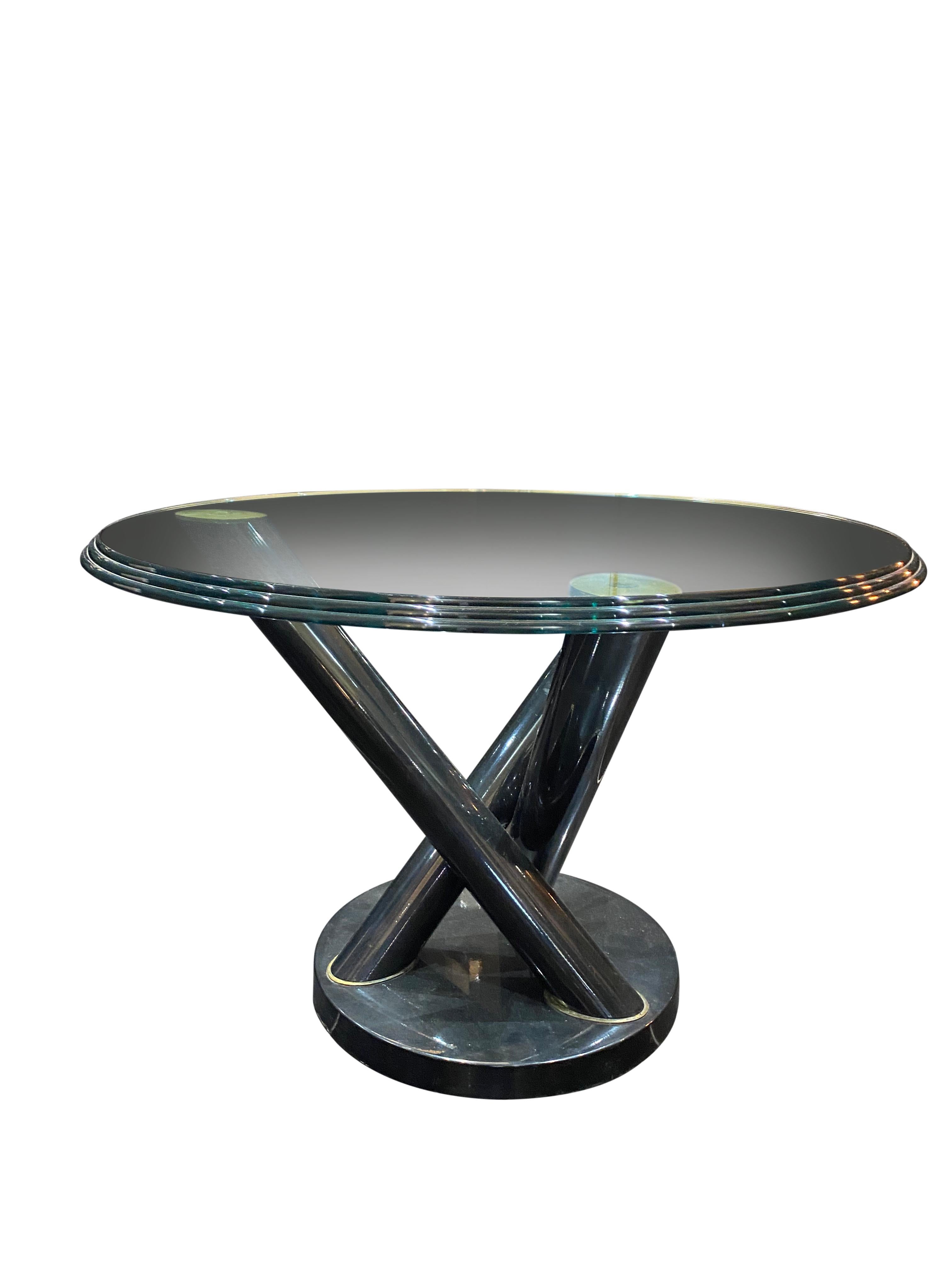 1970s Italian Architectural Tripod Side Table In Good Condition For Sale In London, GB