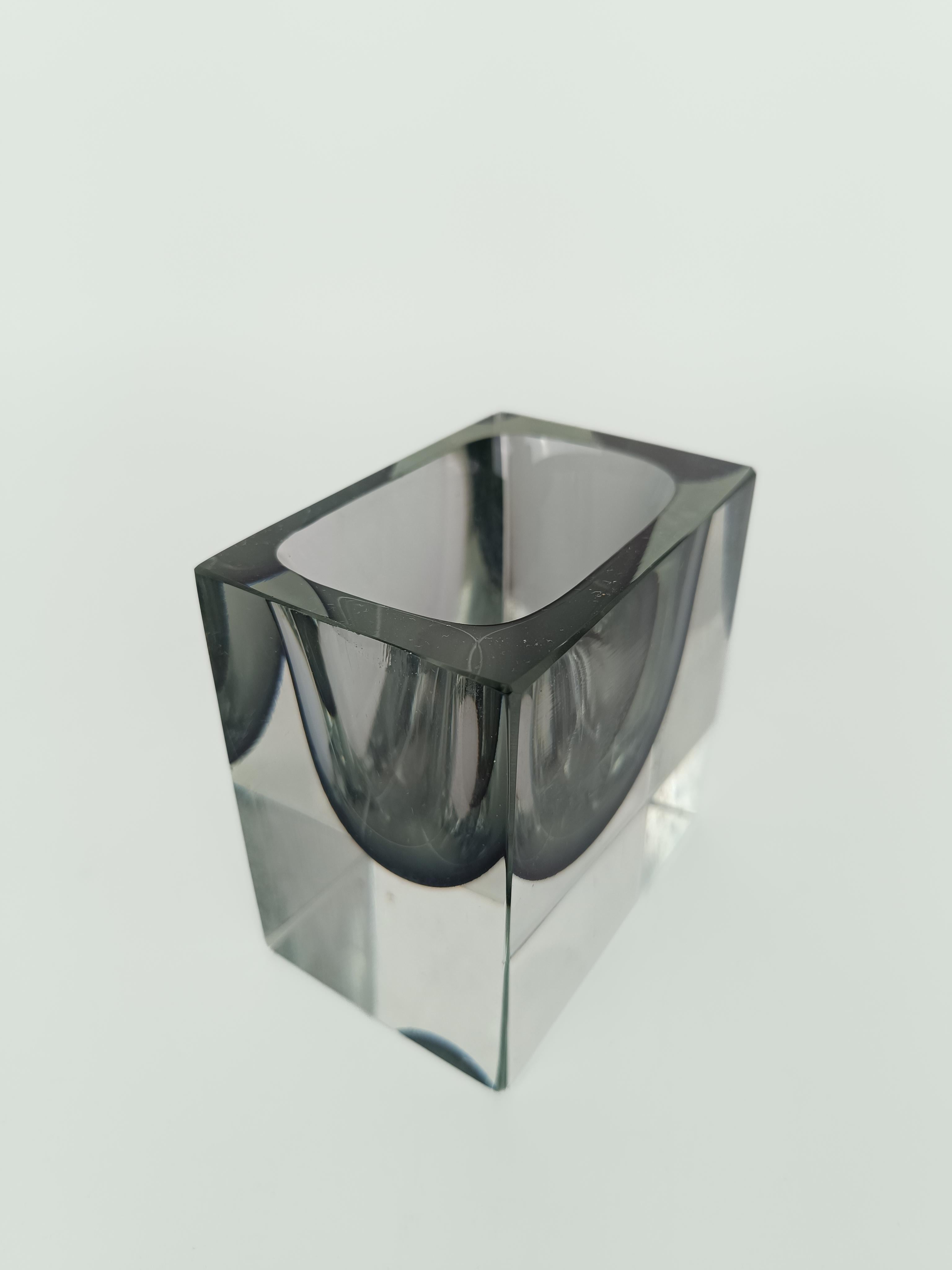 Murano Glass 1970s Italian Ashtray Bowl in Murano Sommerso Grey, Black and Clear Glass  For Sale