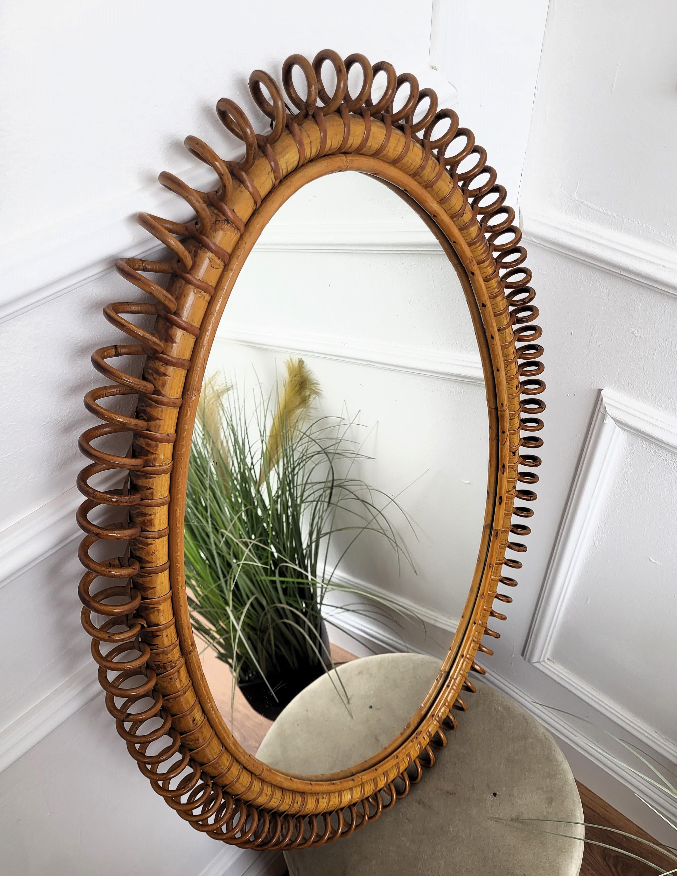 1970s Italian Bamboo Rattan Bohemian French Riviera Wall Mirror In Good Condition In Carimate, Como
