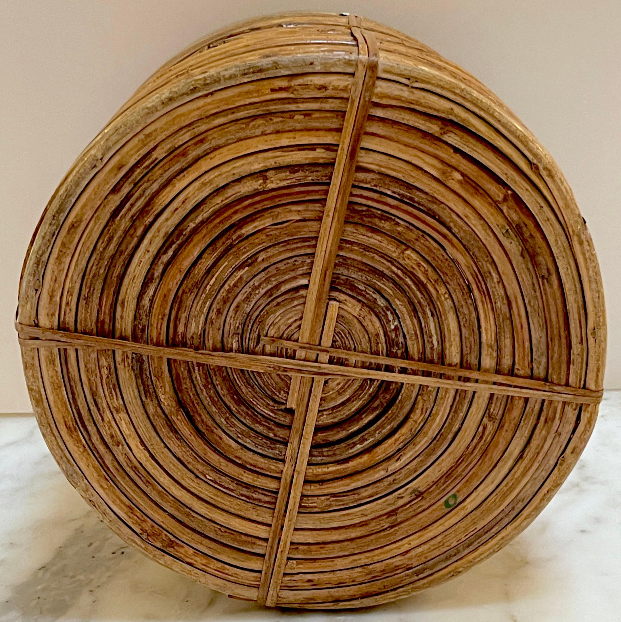 1970s Italian Bamboo/ Rattan Wastepaper Basket with Polished Brass Rim For Sale 8