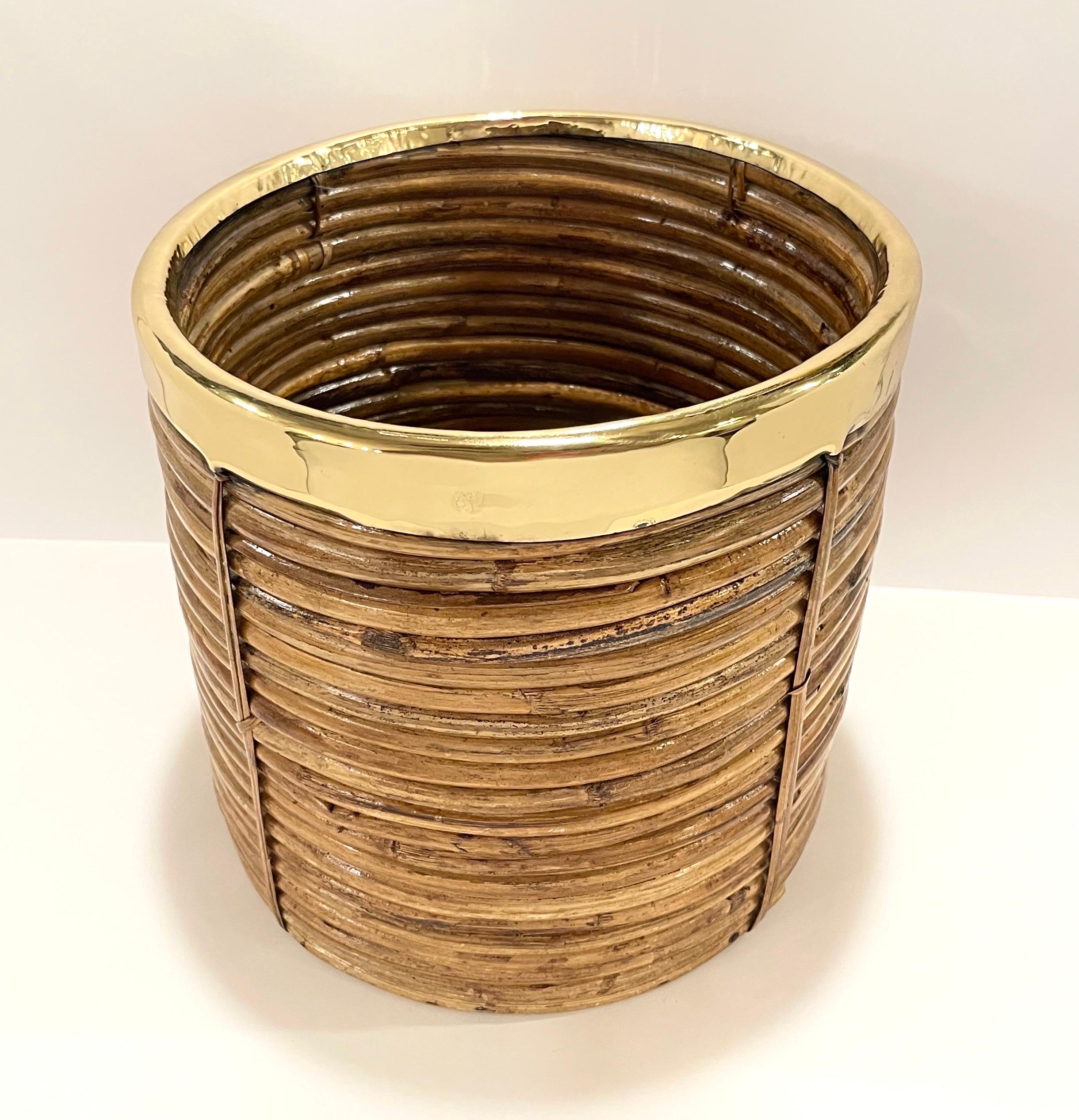 1970s Italian Bamboo/ Rattan Wastepaper Basket with Polished Brass Rim In Good Condition For Sale In West Palm Beach, FL