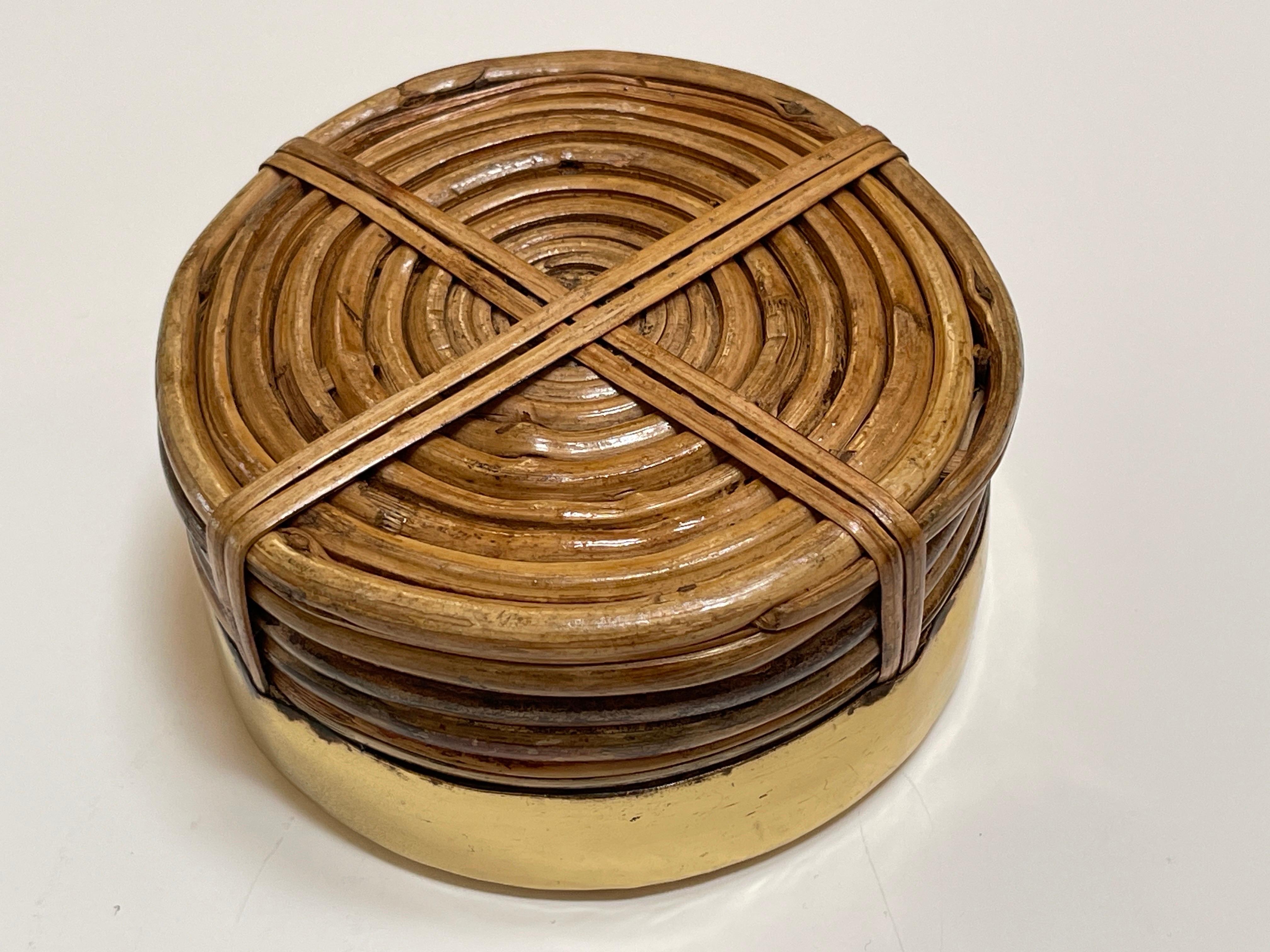 1970s Italian Bamboo/ Rattan Wine Coaster with Polished Brass Rim In Good Condition For Sale In West Palm Beach, FL