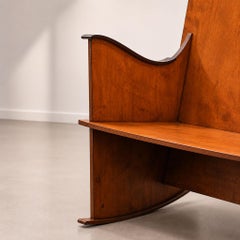 Sedia a dondolo italiana in compensato di betulla degli anni '70 nello stile di Mario Ceroli