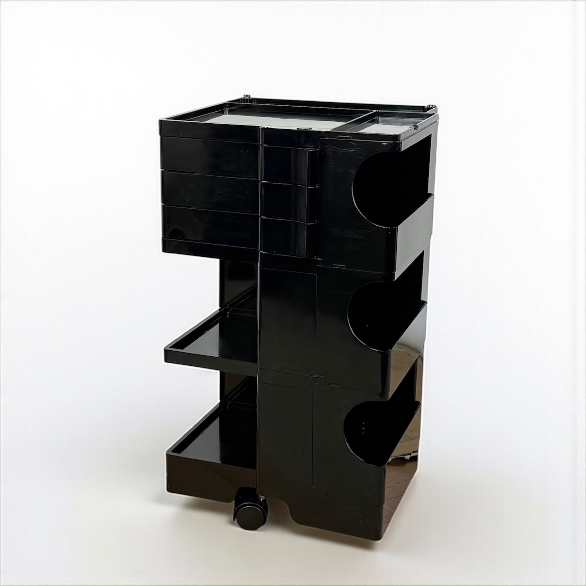 Italiano 1970s Italian Black ABS Plastic Boby Trolley by Joe Colombo, Bieffeplast in vendita
