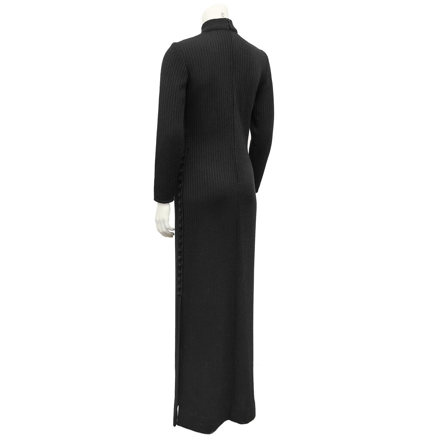 Noir Robe italienne en maille noire des années 1970  en vente