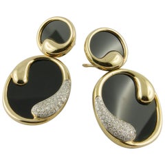 Vintage 1970s Italian Black Onyx Diamonds and Yellow Gold Double Disc Drop Earrings
