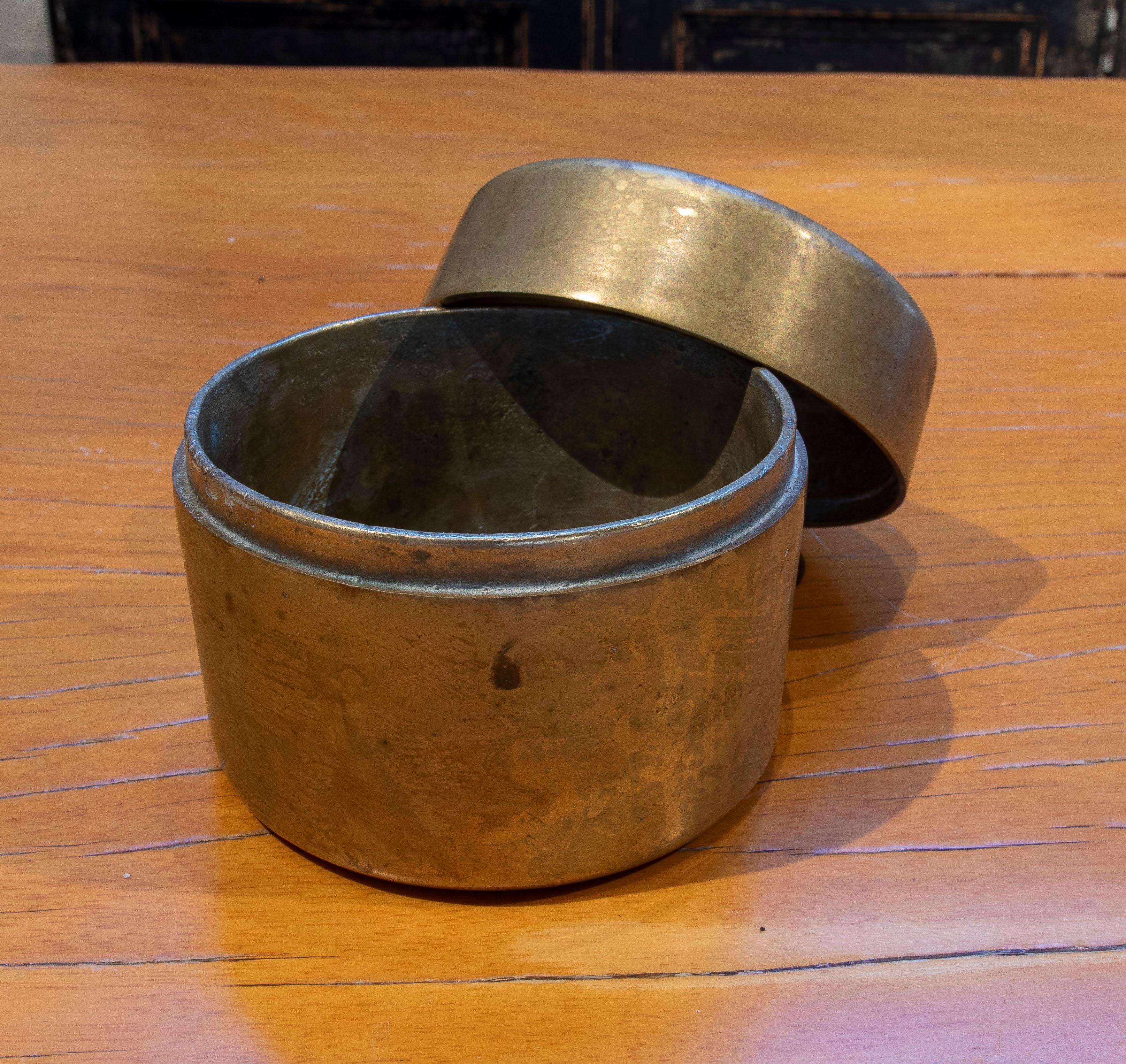 20th Century 1970s Italian Box with Bronze Lid Signed by the Artist Esa Fedrigolli For Sale